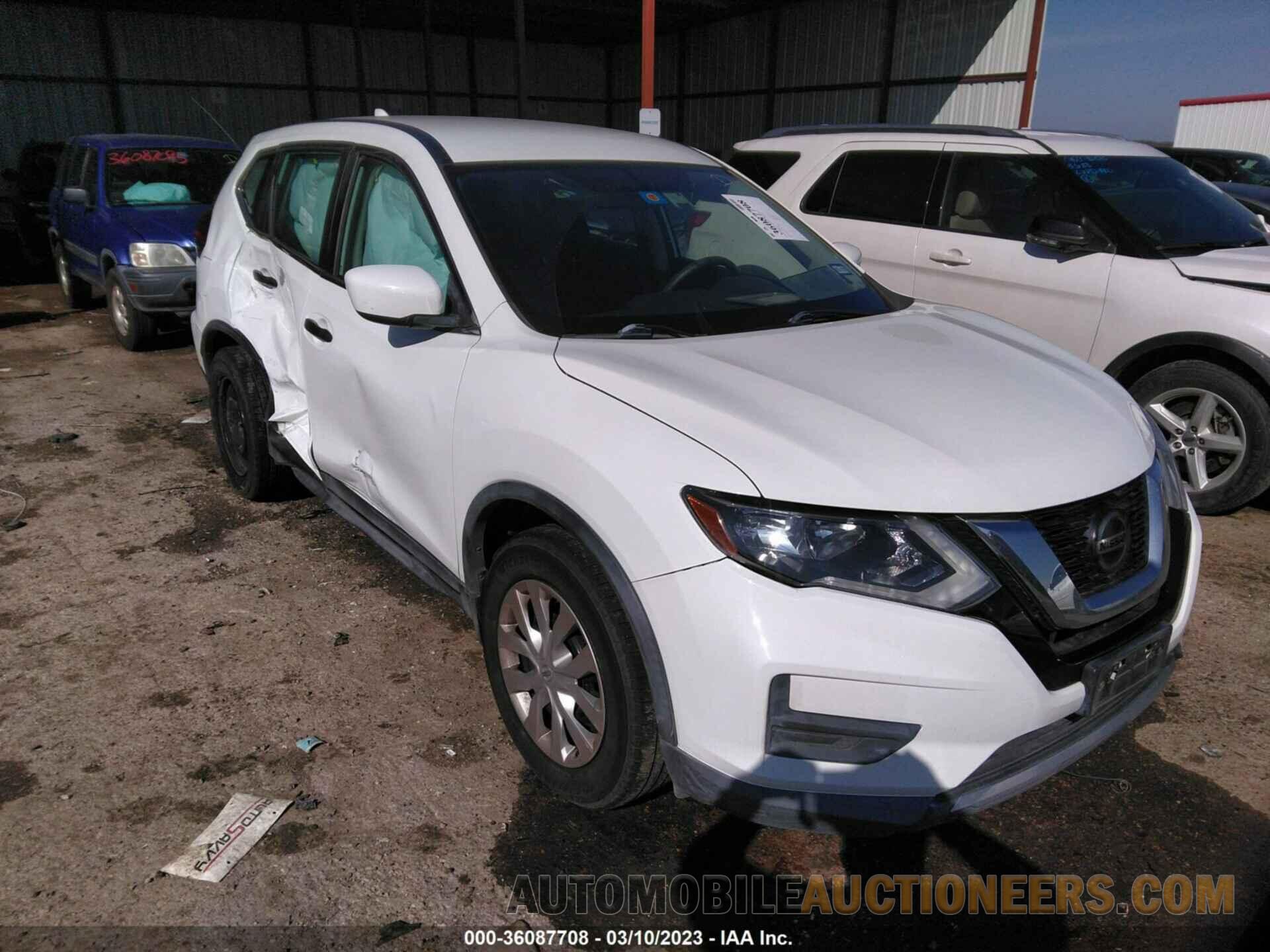 KNMAT2MT5JP557992 NISSAN ROGUE 2018