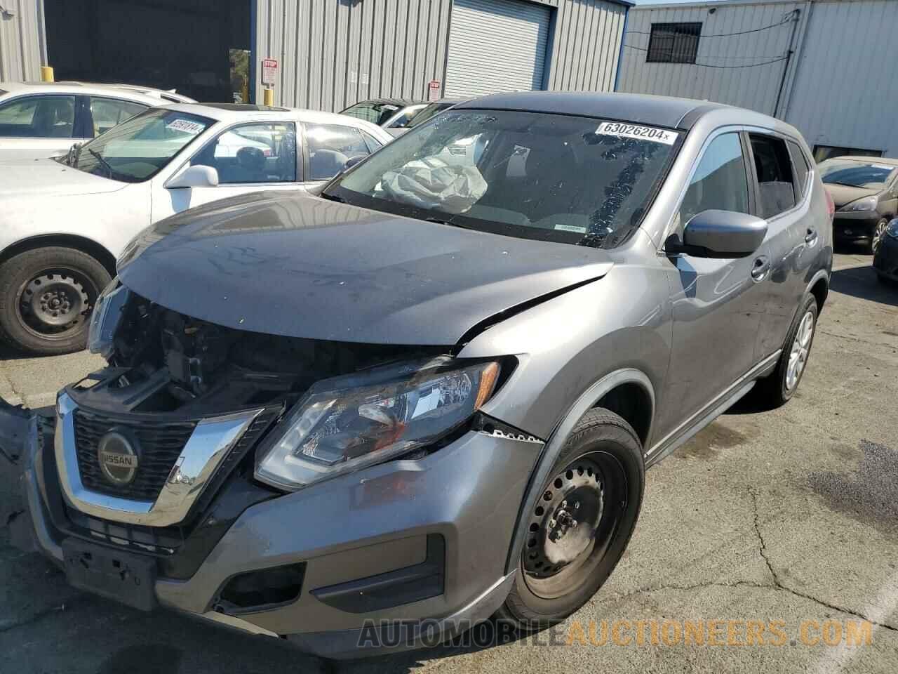 KNMAT2MT5JP579099 NISSAN ROGUE 2018