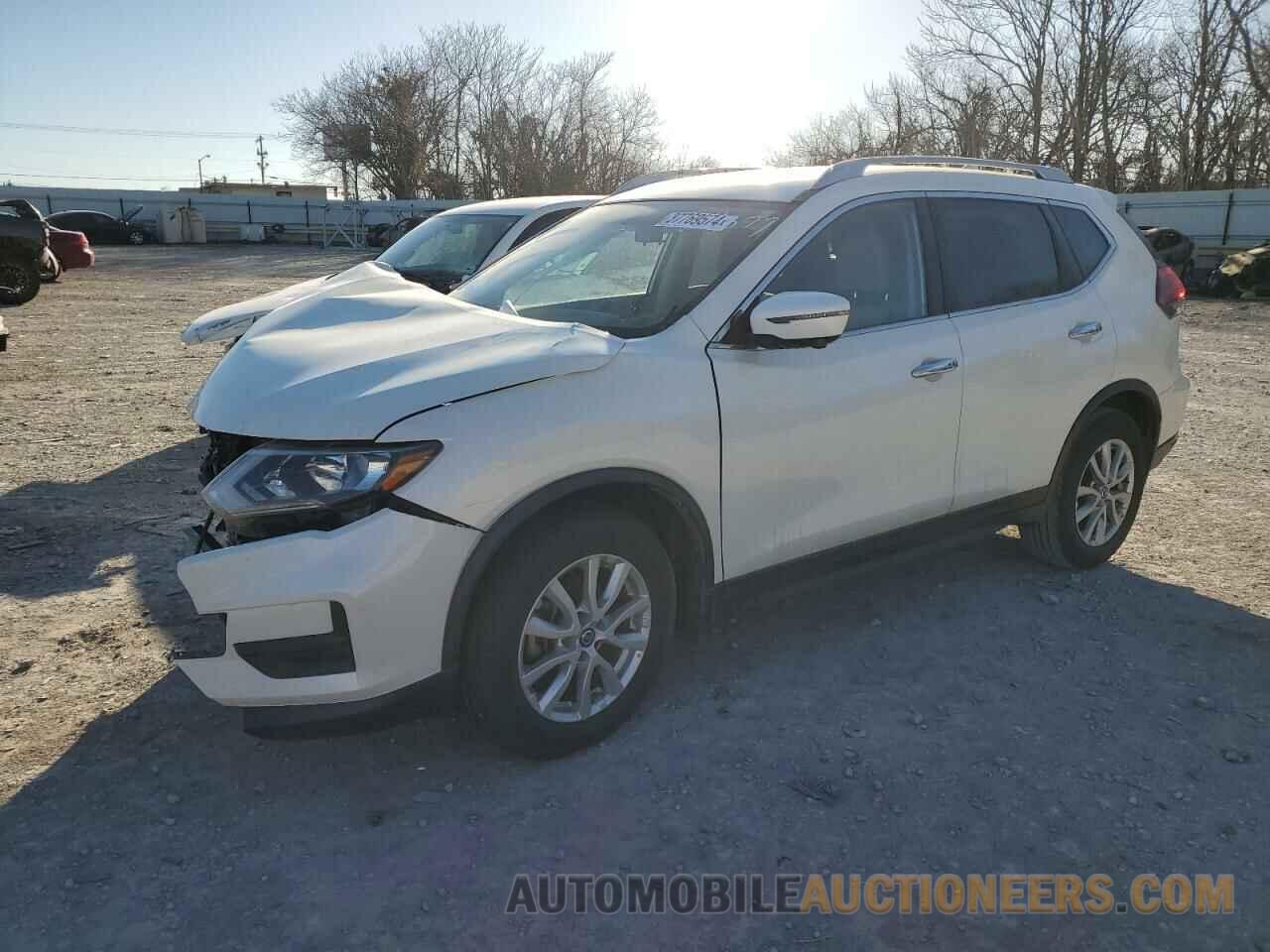 KNMAT2MT5JP614577 NISSAN ROGUE 2018