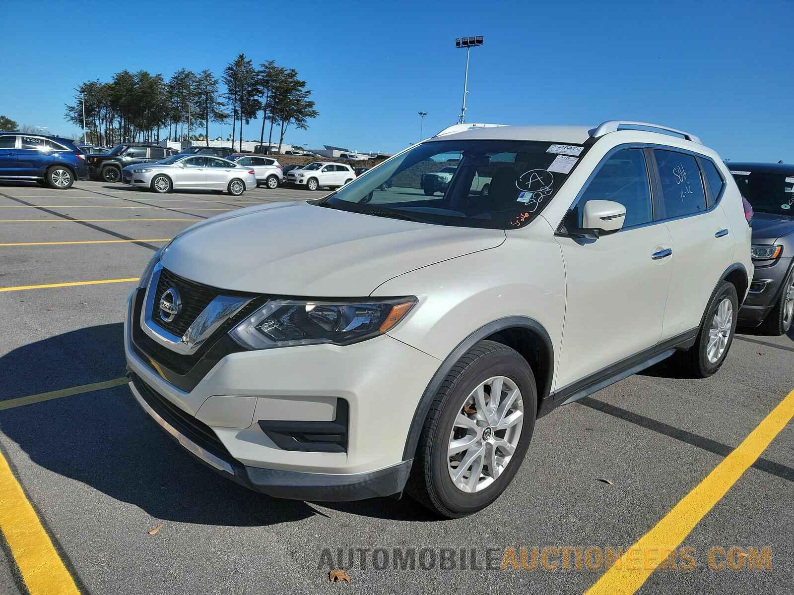 KNMAT2MT6HP503949 Nissan Rogue 2017