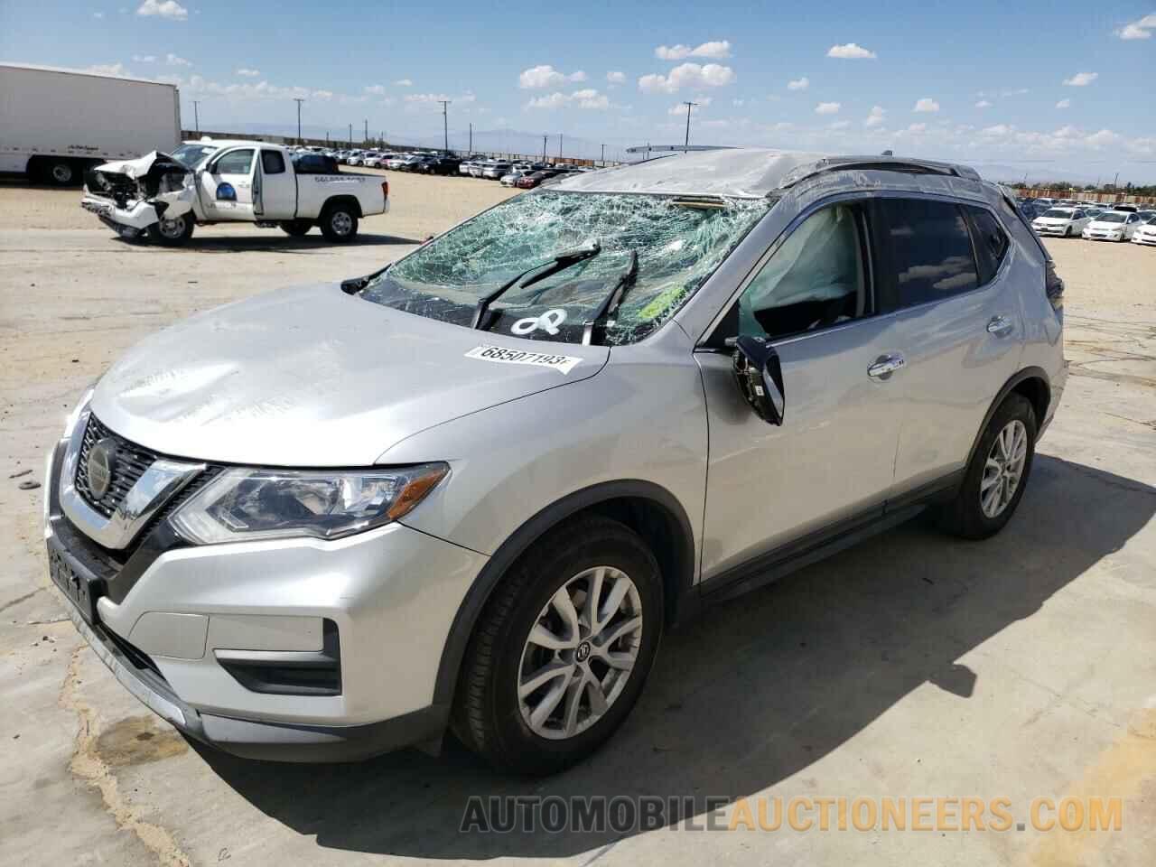 KNMAT2MT6JP549738 NISSAN ROGUE 2018