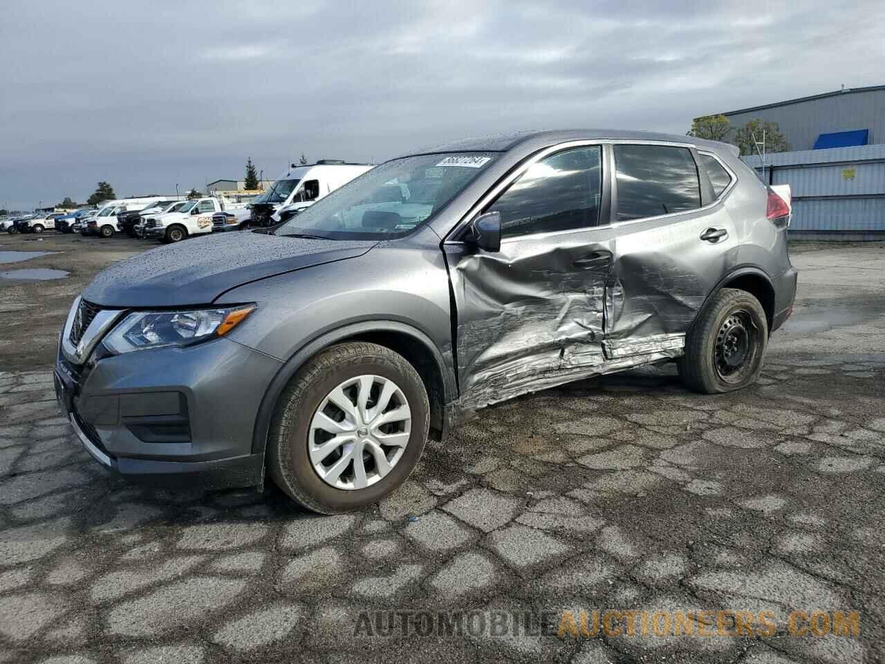 KNMAT2MT6JP561405 NISSAN ROGUE 2018