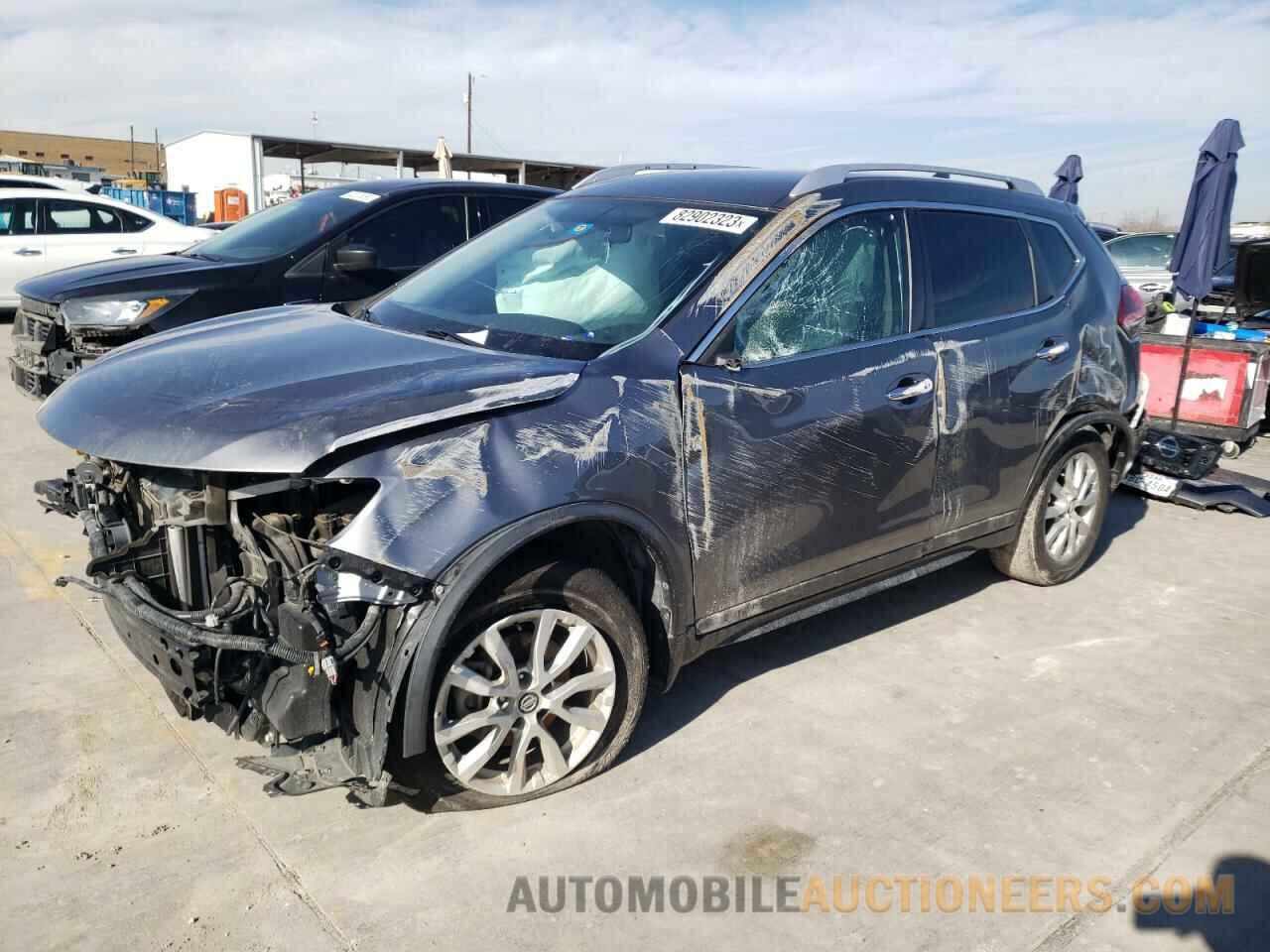 KNMAT2MT6JP598471 NISSAN ROGUE 2018