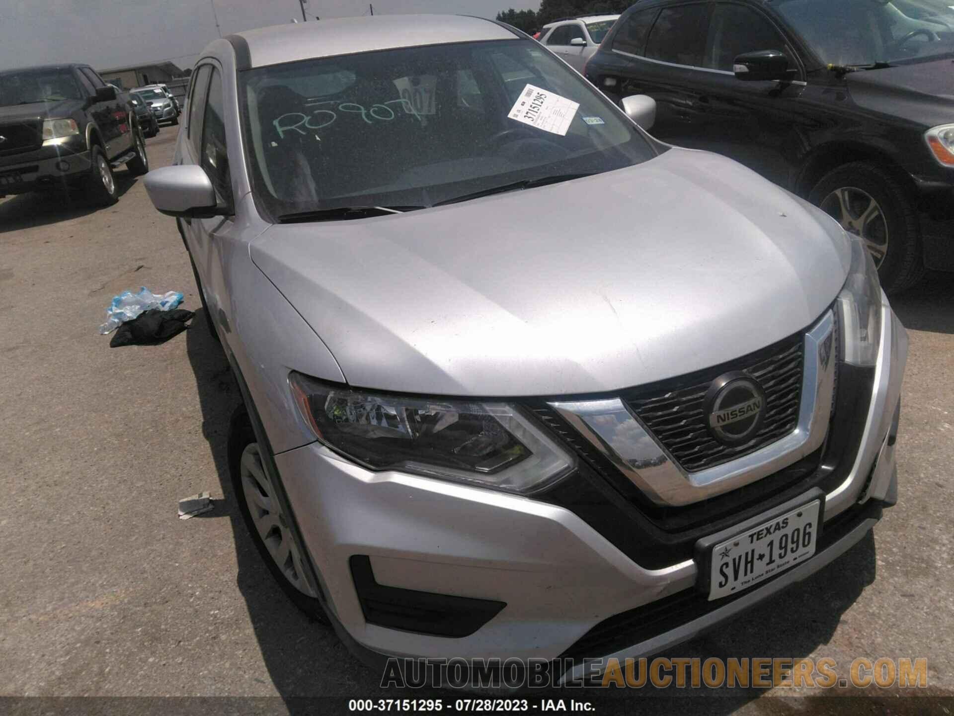 KNMAT2MT7JP528851 NISSAN ROGUE 2018