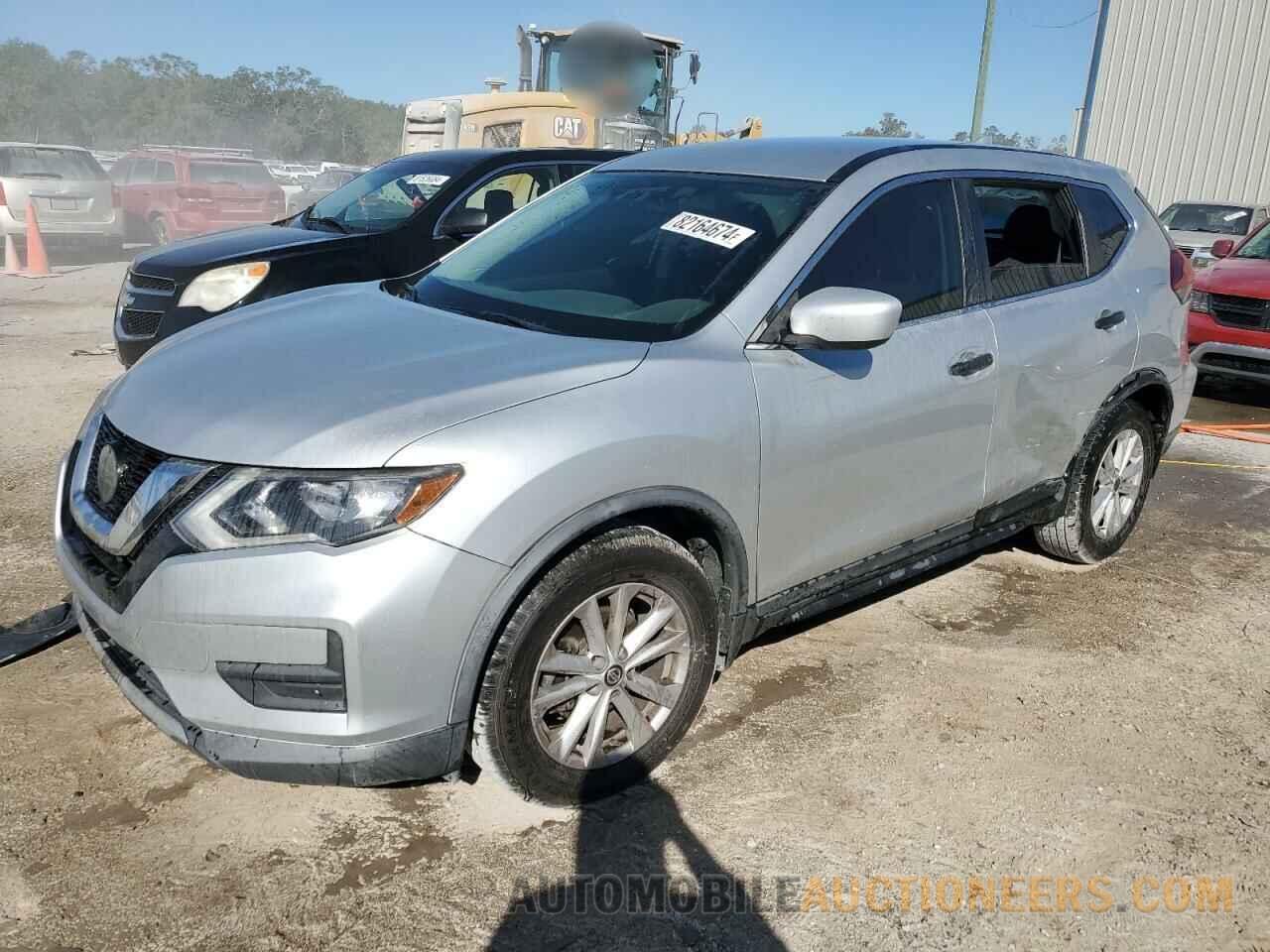 KNMAT2MT7JP529885 NISSAN ROGUE 2018