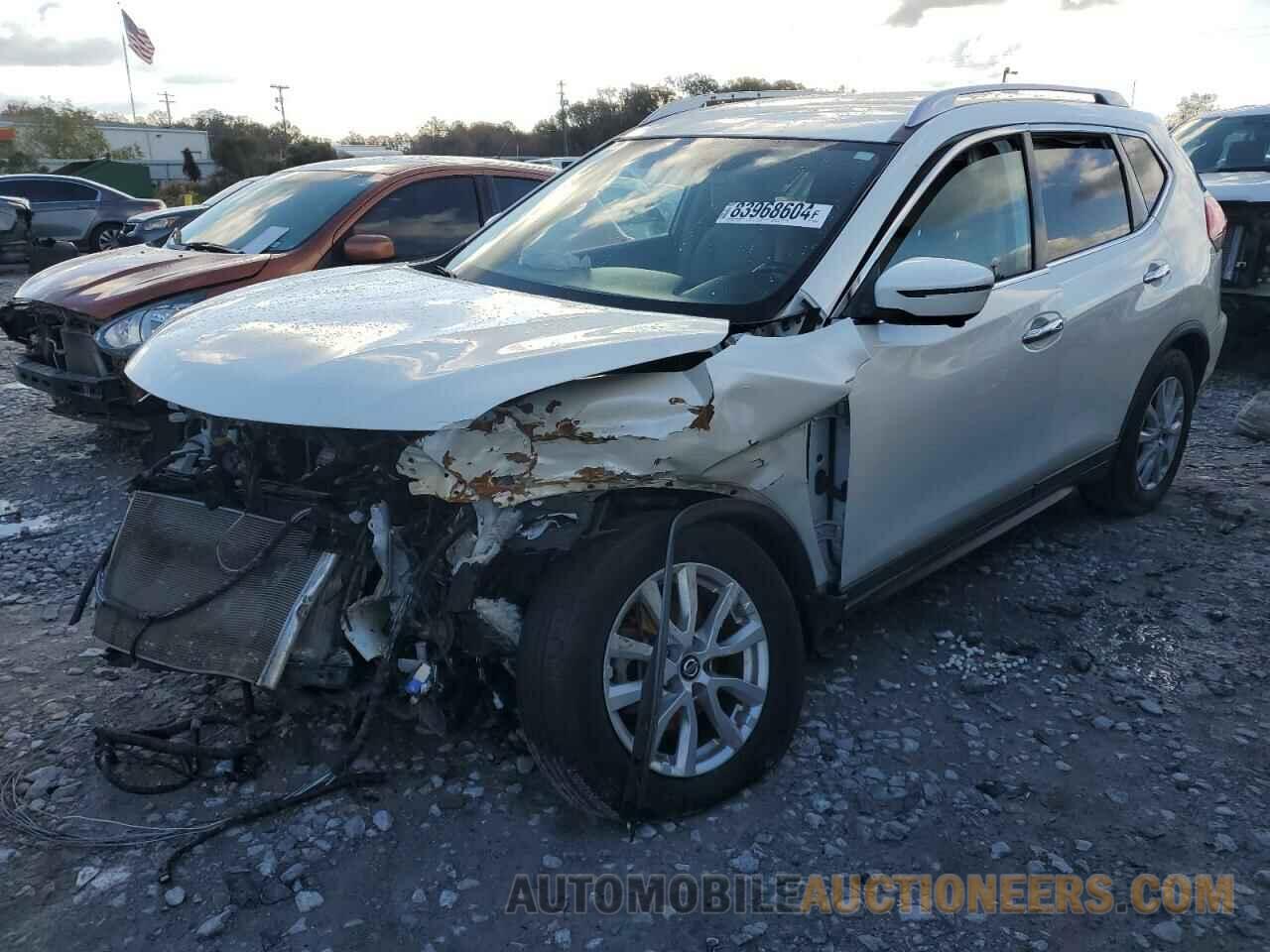 KNMAT2MT7JP530244 NISSAN ROGUE 2018