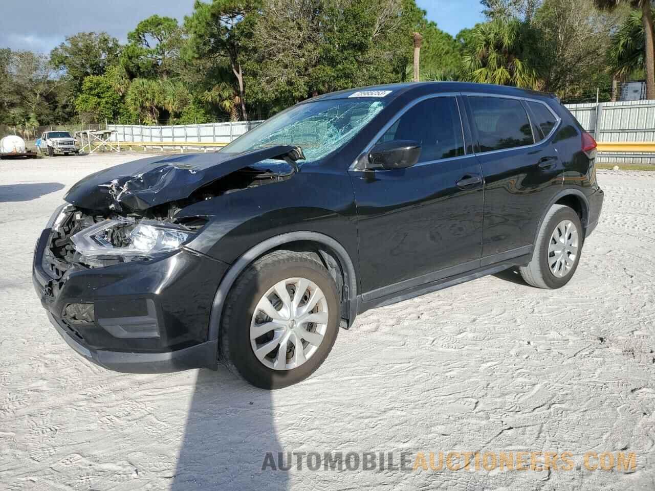 KNMAT2MT7JP541261 NISSAN ROGUE 2018