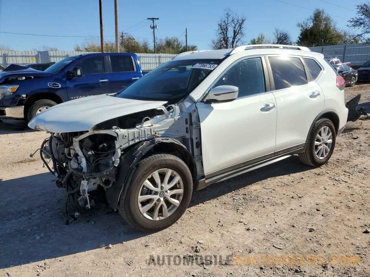 KNMAT2MT7JP585146 NISSAN ROGUE 2018