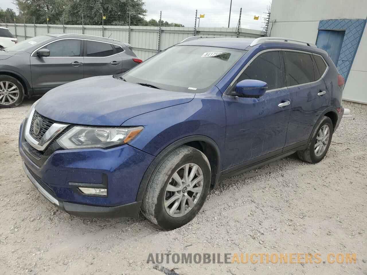 KNMAT2MT7JP597555 NISSAN ROGUE 2018