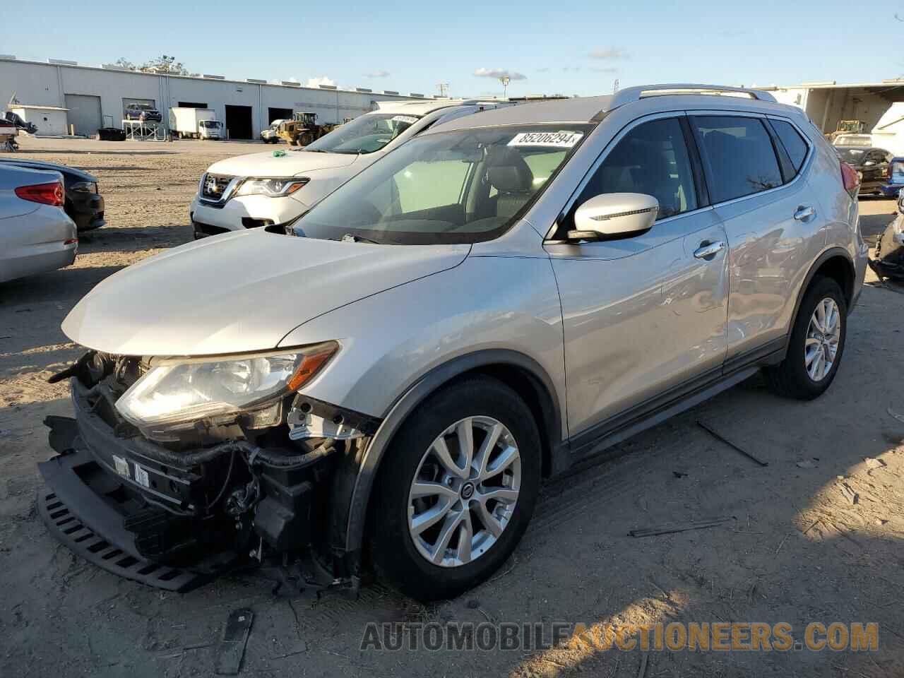 KNMAT2MT8HP505069 NISSAN ROGUE 2017