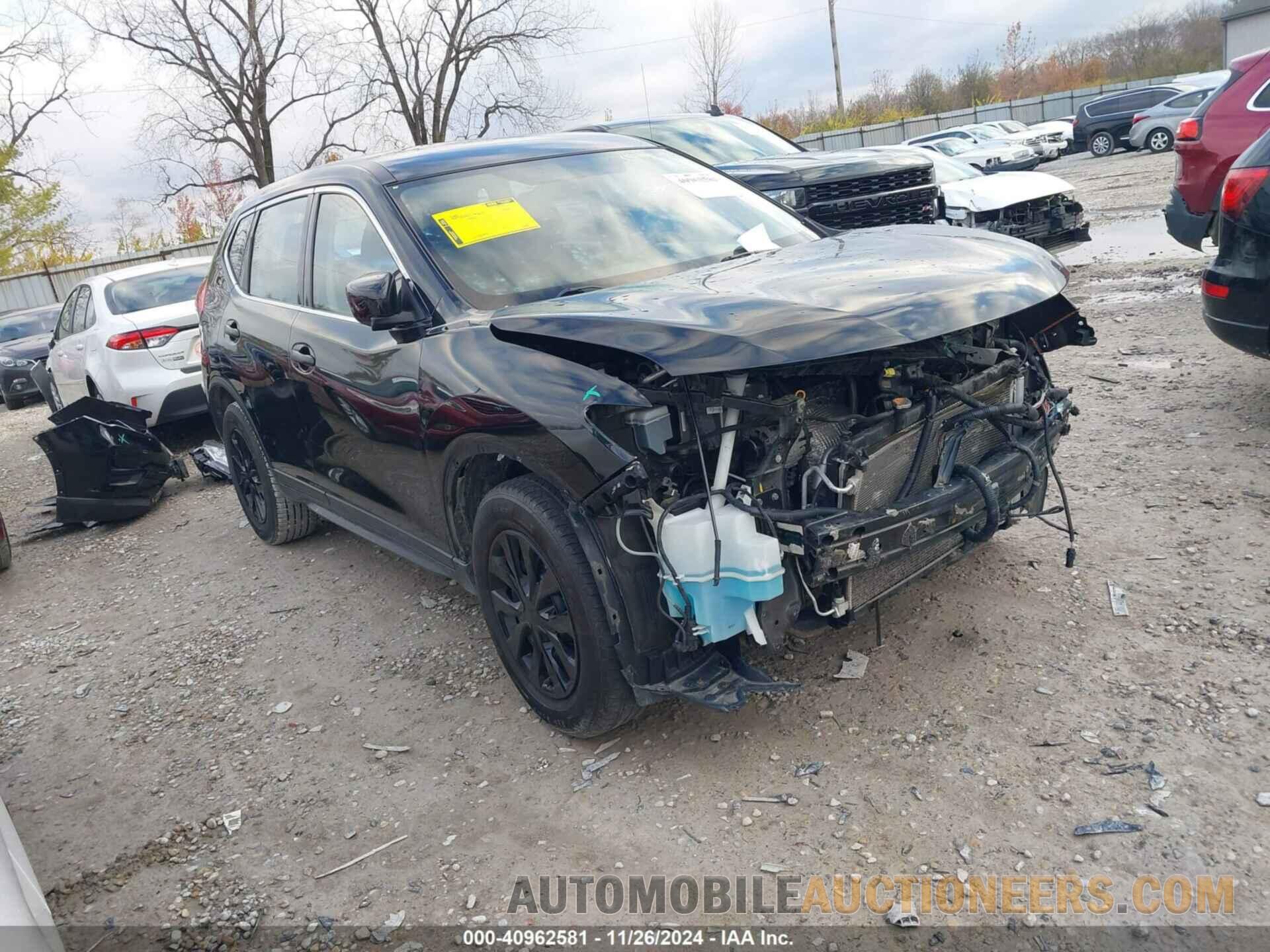 KNMAT2MT8HP562159 NISSAN ROGUE 2017