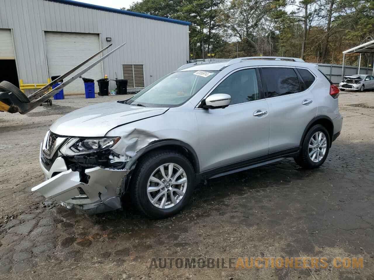 KNMAT2MT8HP576370 NISSAN ROGUE 2017