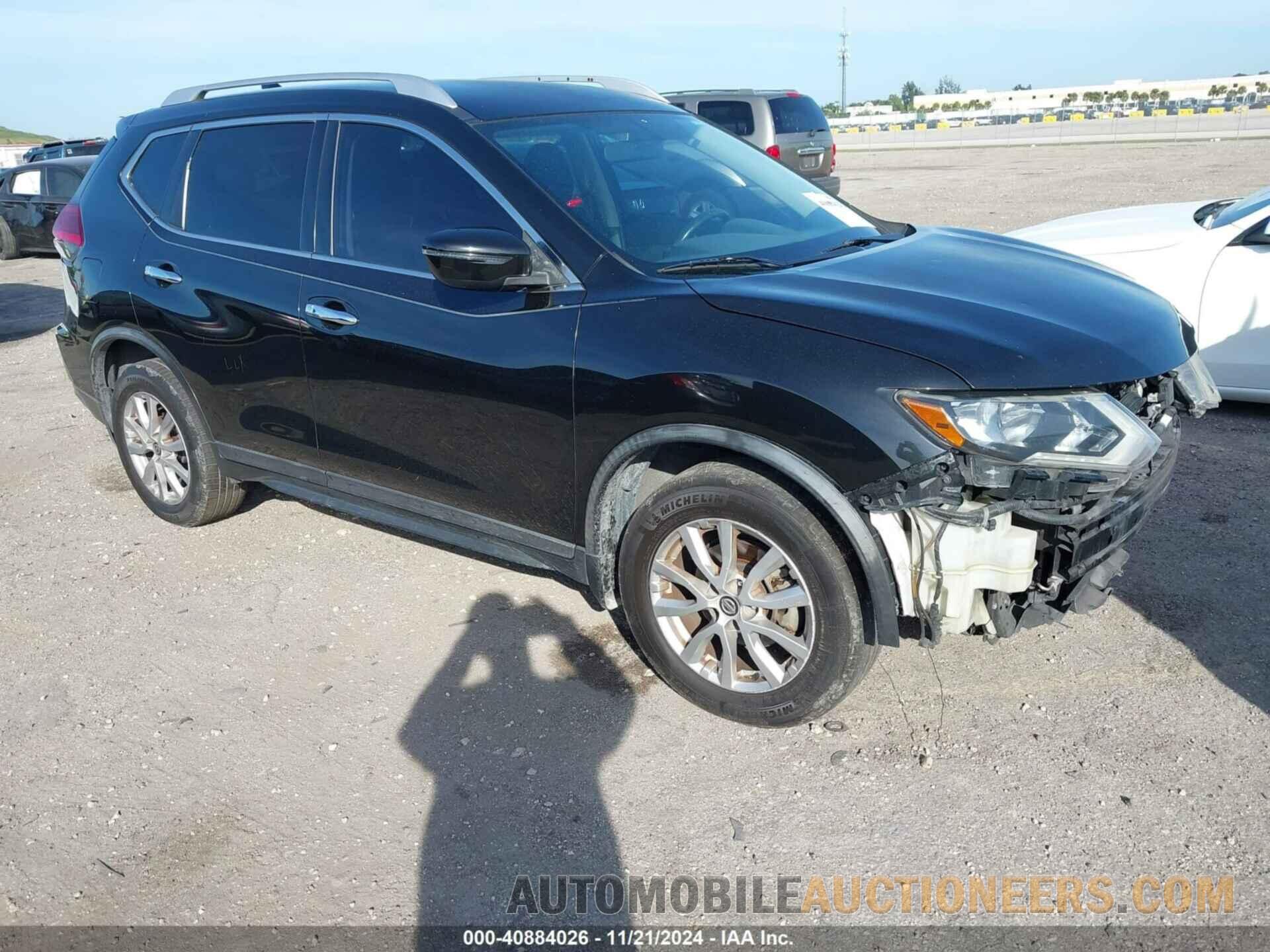 KNMAT2MT8HP612770 NISSAN ROGUE 2017