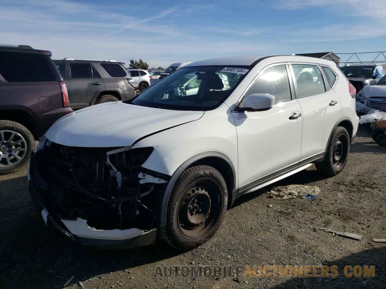 KNMAT2MT8JP542144 NISSAN ROGUE 2018