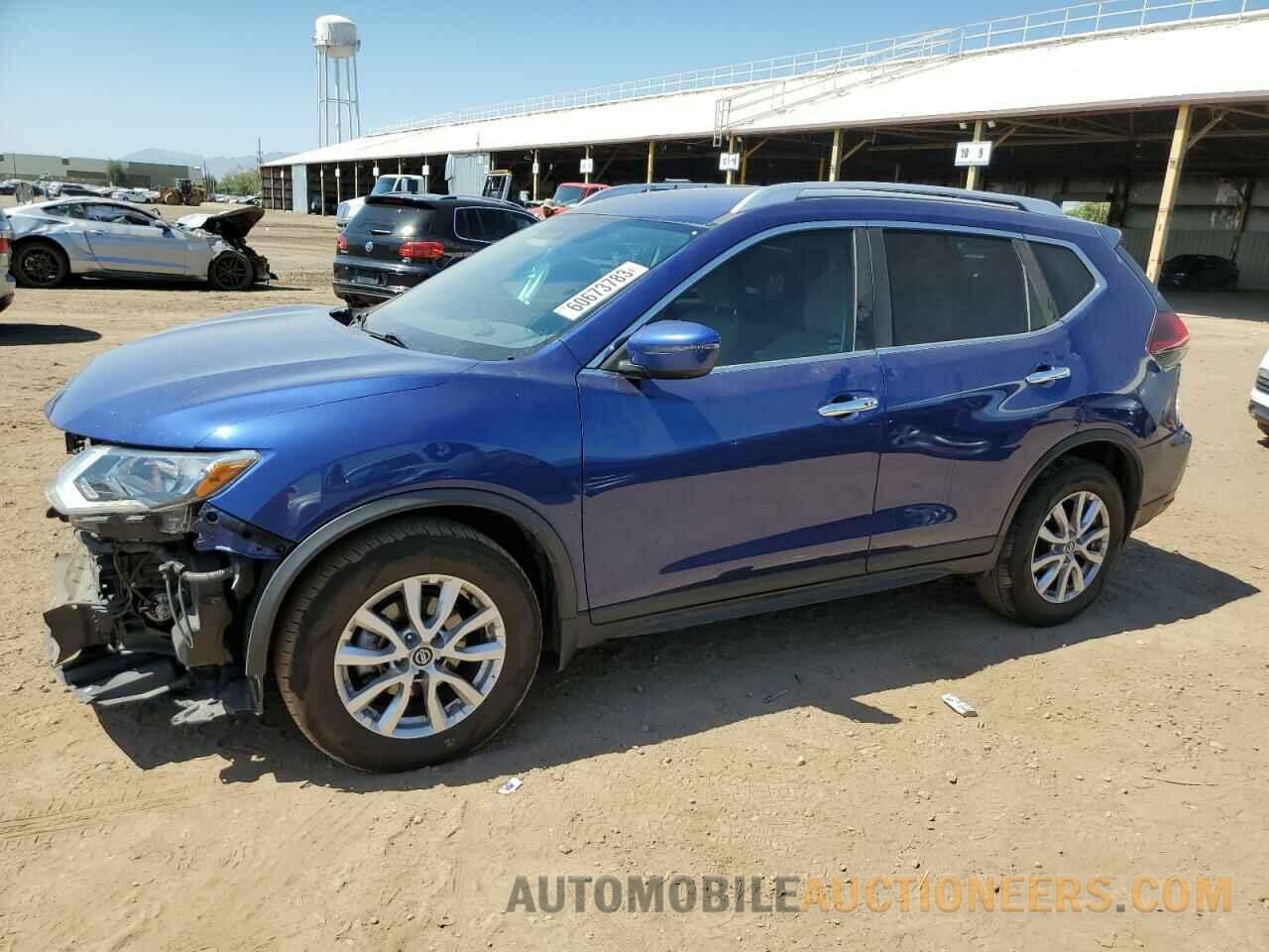 KNMAT2MT8JP551054 NISSAN ROGUE 2018