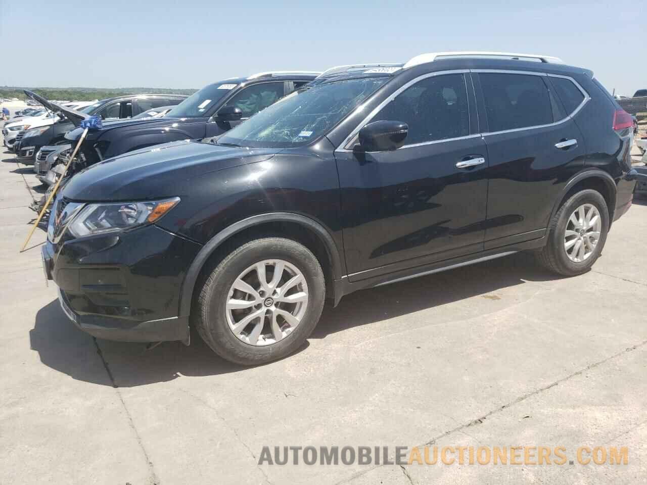 KNMAT2MT8JP600673 NISSAN ROGUE 2018