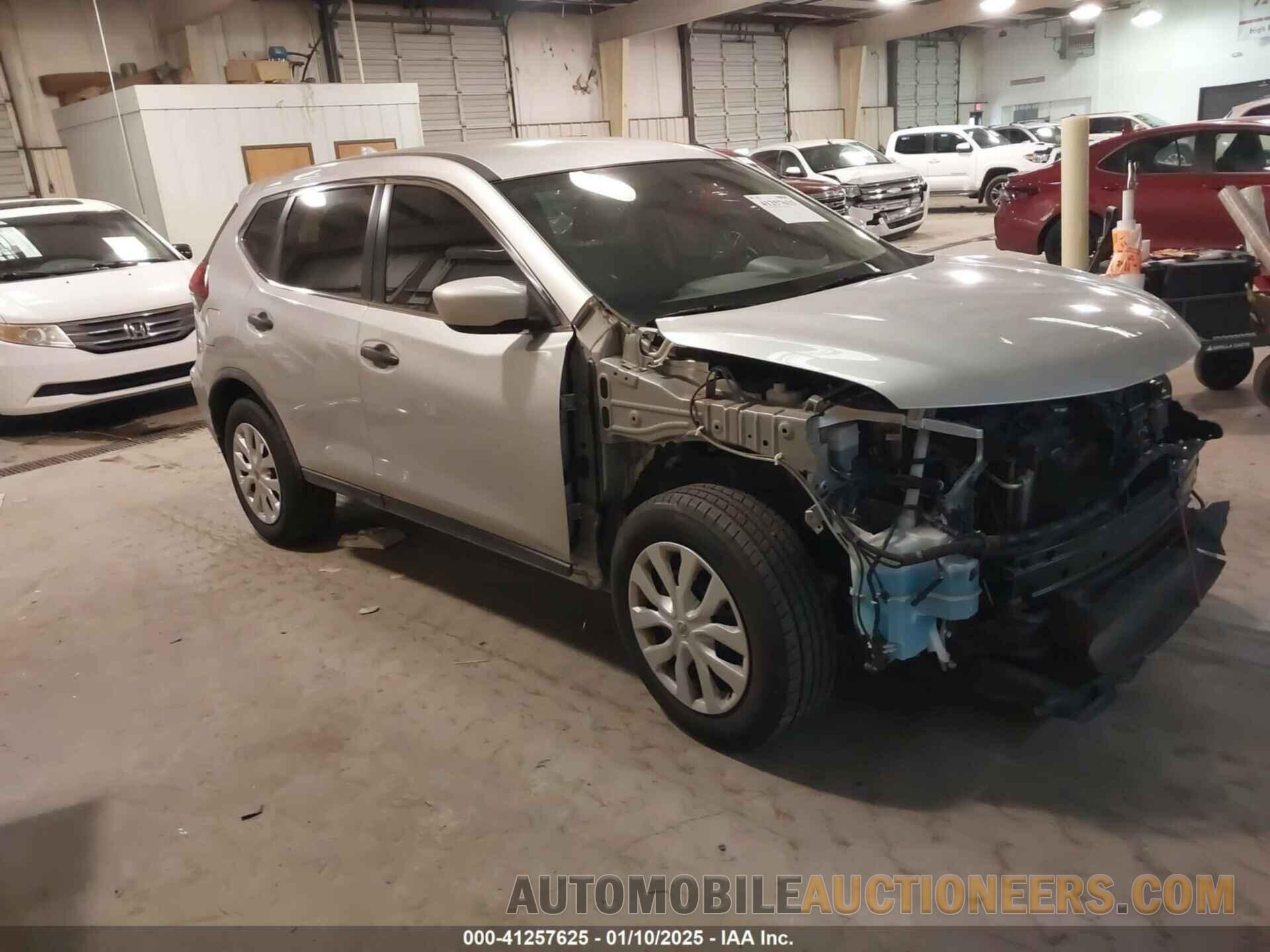 KNMAT2MT9JP559891 NISSAN ROGUE 2018