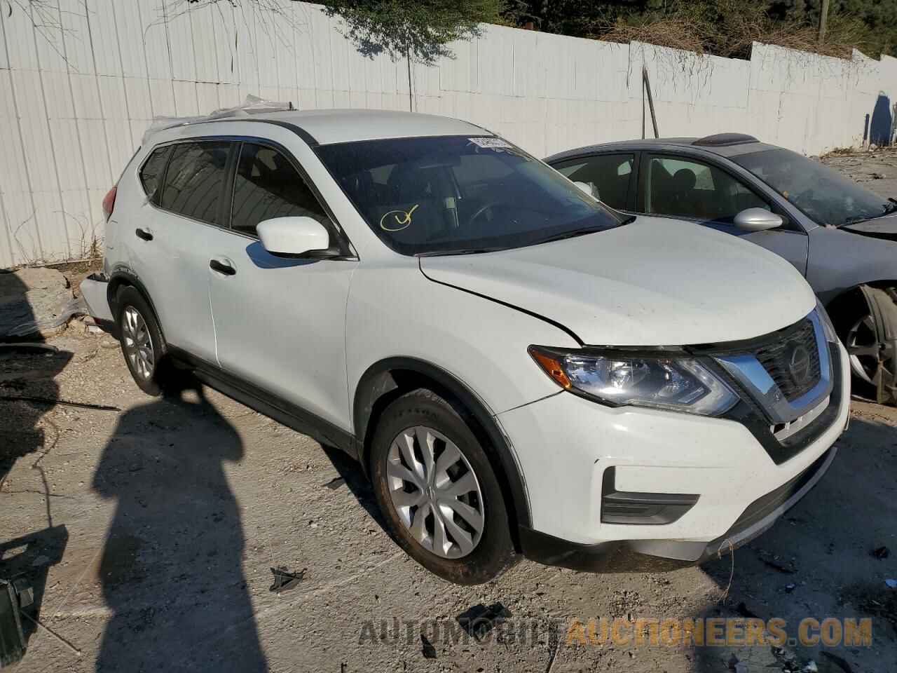 KNMAT2MT9JP608992 NISSAN ROGUE 2018