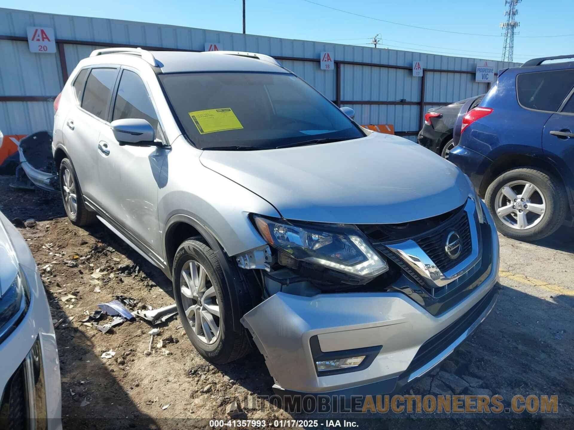 KNMAT2MTXJP608452 NISSAN ROGUE 2018