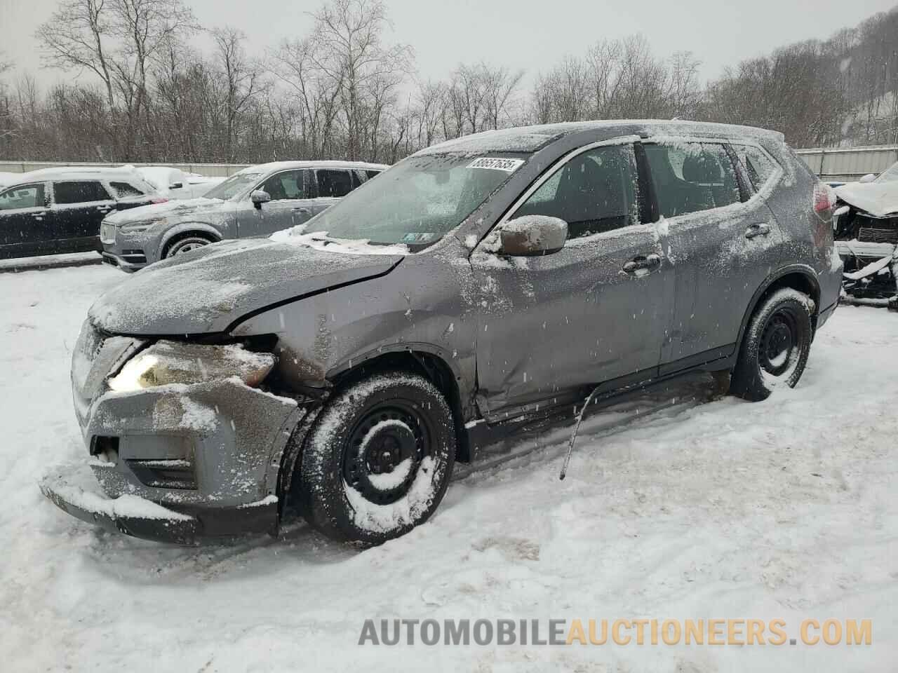 KNMAT2MV0HP607385 NISSAN ROGUE 2017