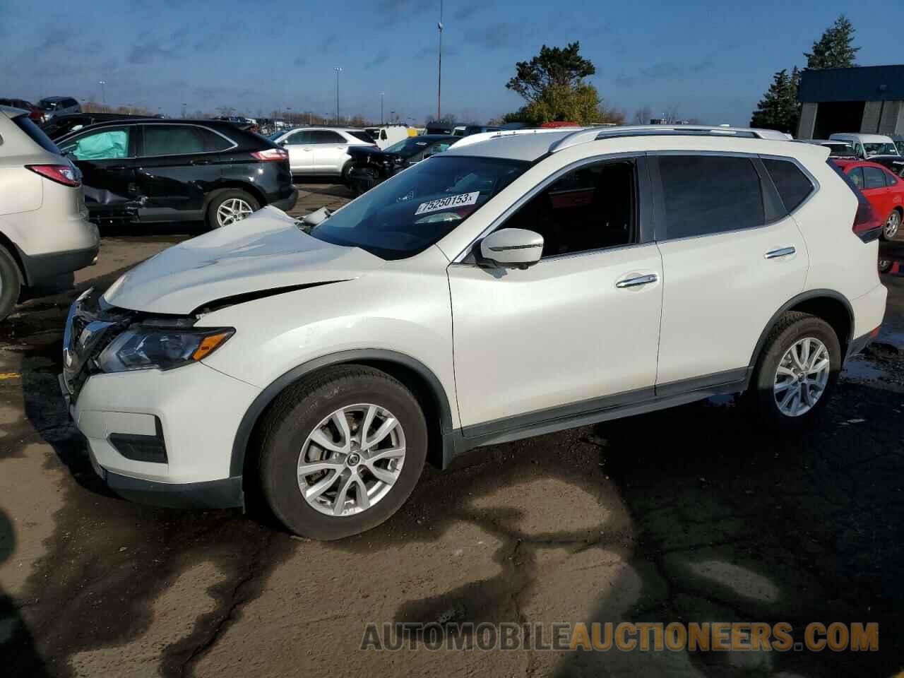 KNMAT2MV0JP558436 NISSAN ROGUE 2018