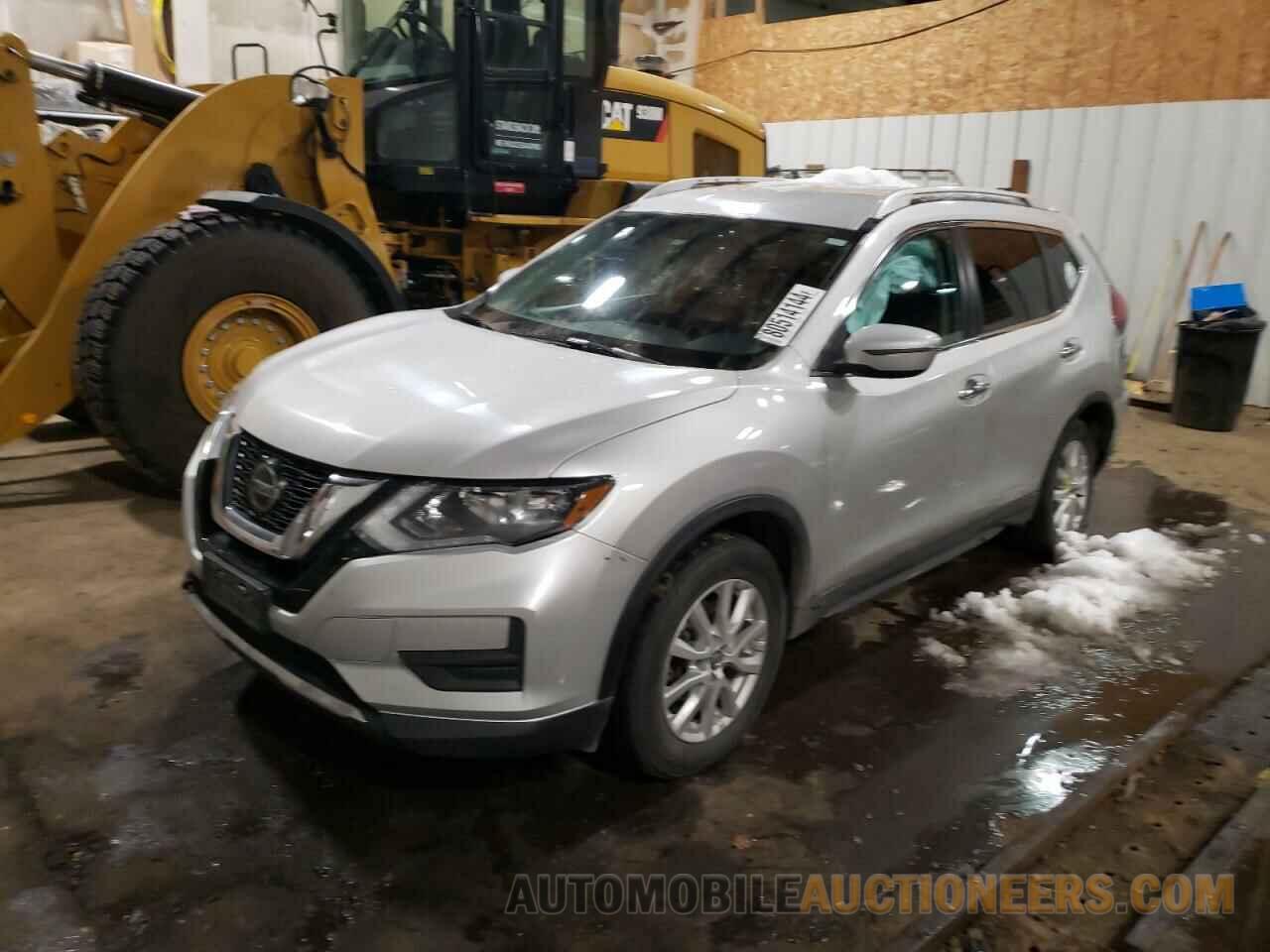 KNMAT2MV0JP569324 NISSAN ROGUE 2018