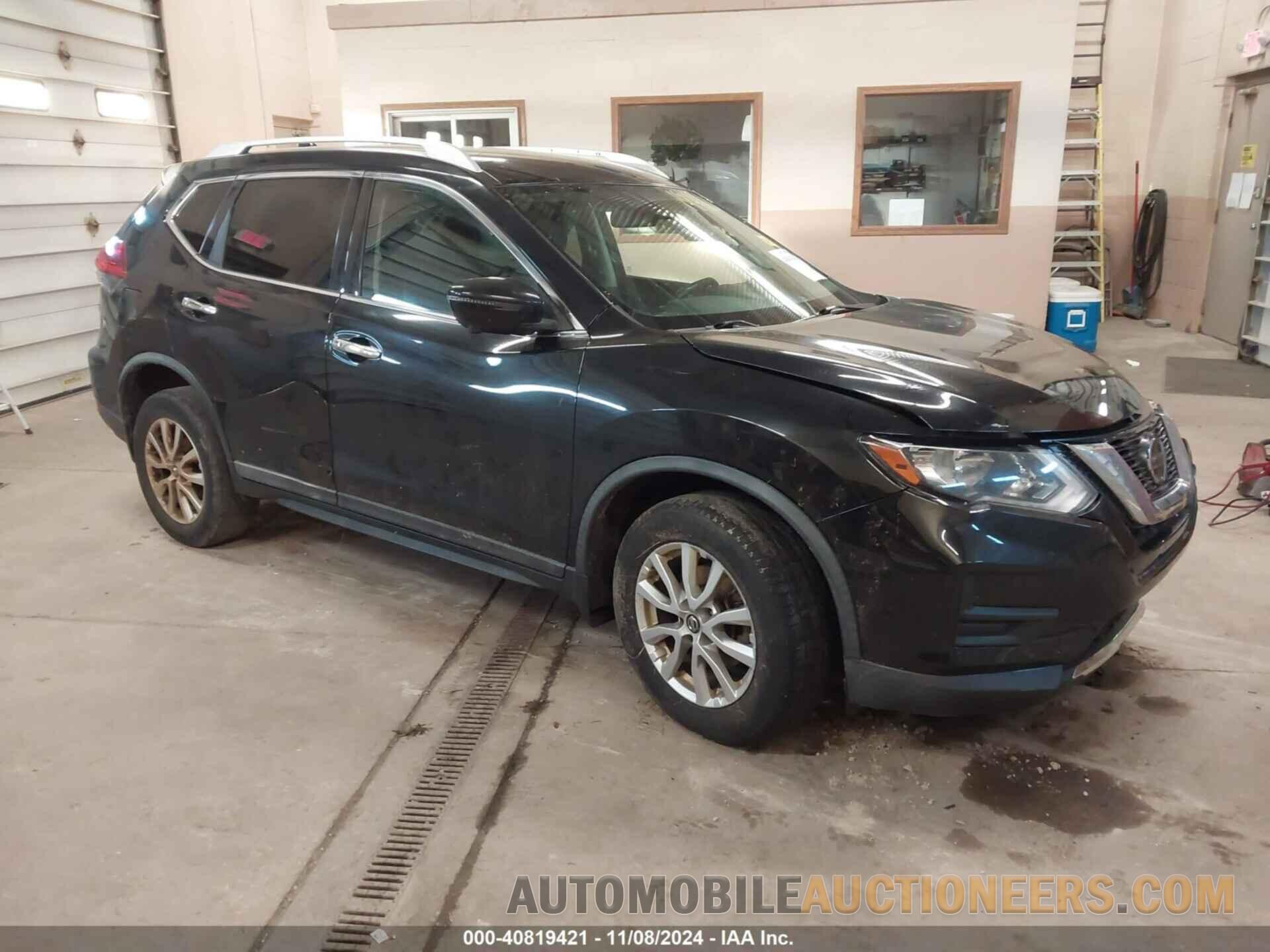 KNMAT2MV0JP584759 NISSAN ROGUE 2018