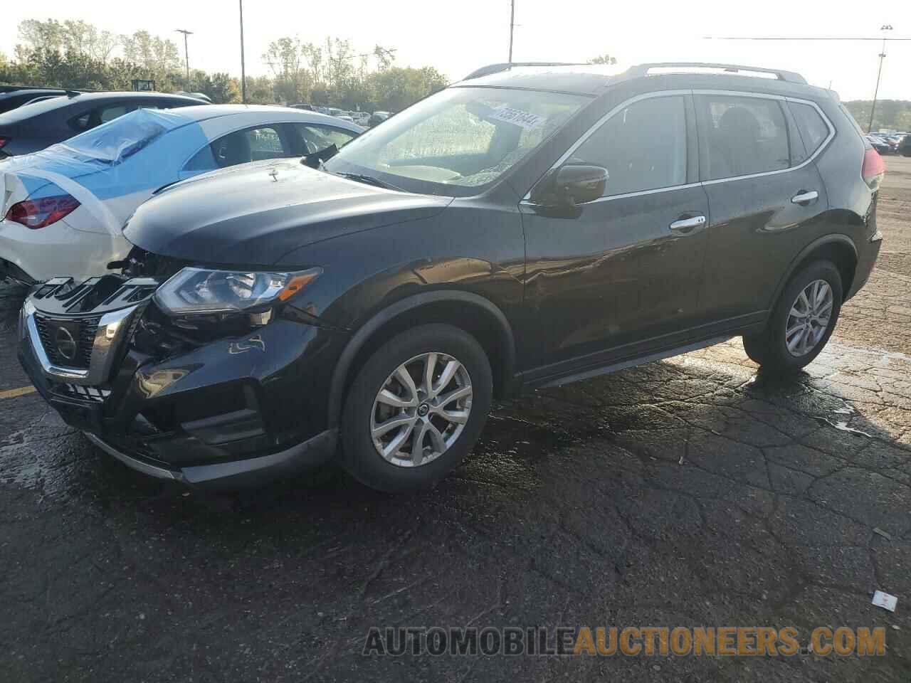 KNMAT2MV1HP573649 NISSAN ROGUE 2017