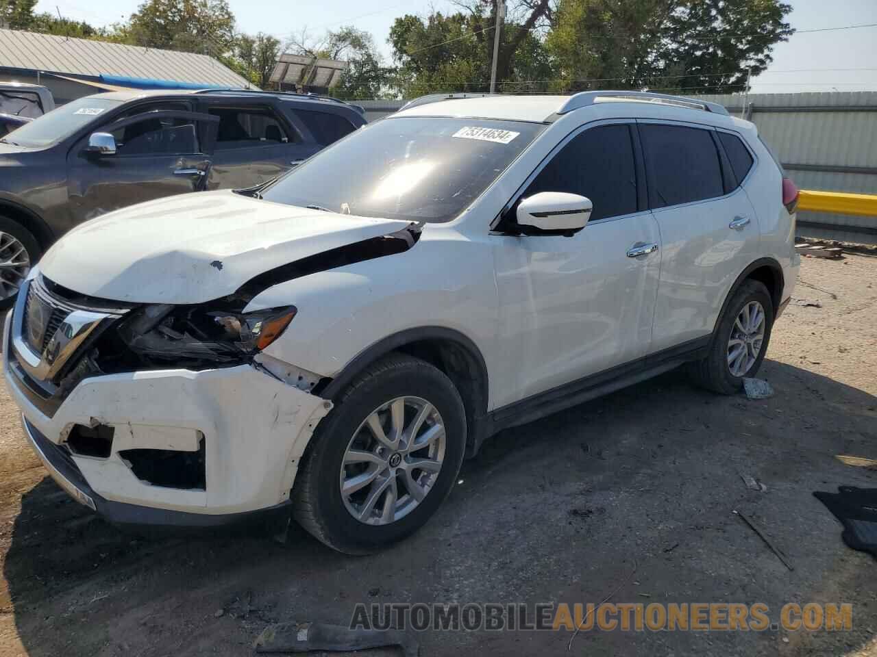 KNMAT2MV1HP604995 NISSAN ROGUE 2017