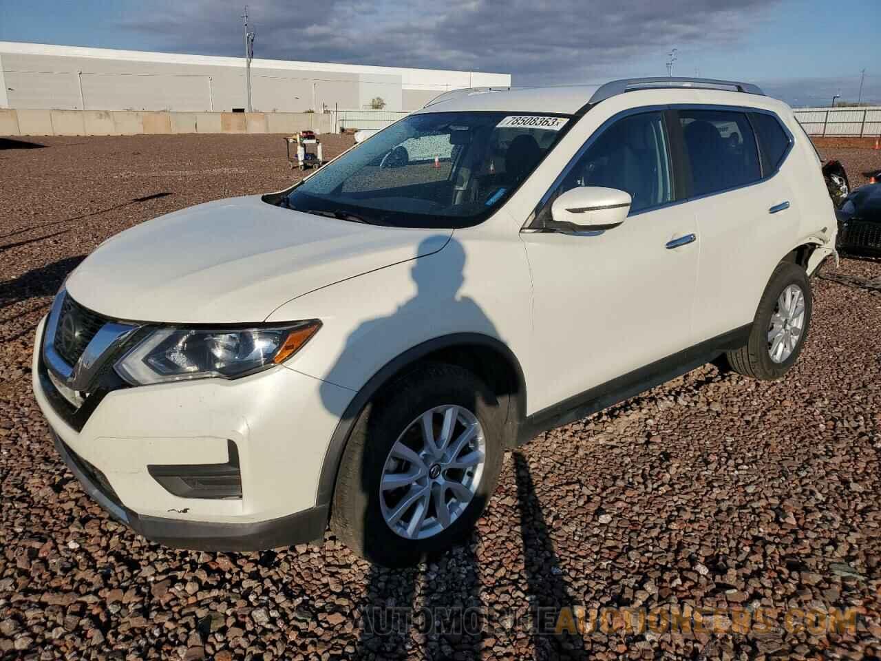 KNMAT2MV1JP562172 NISSAN ROGUE 2018