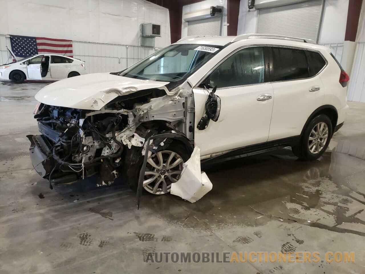 KNMAT2MV1JP565556 NISSAN ROGUE 2018