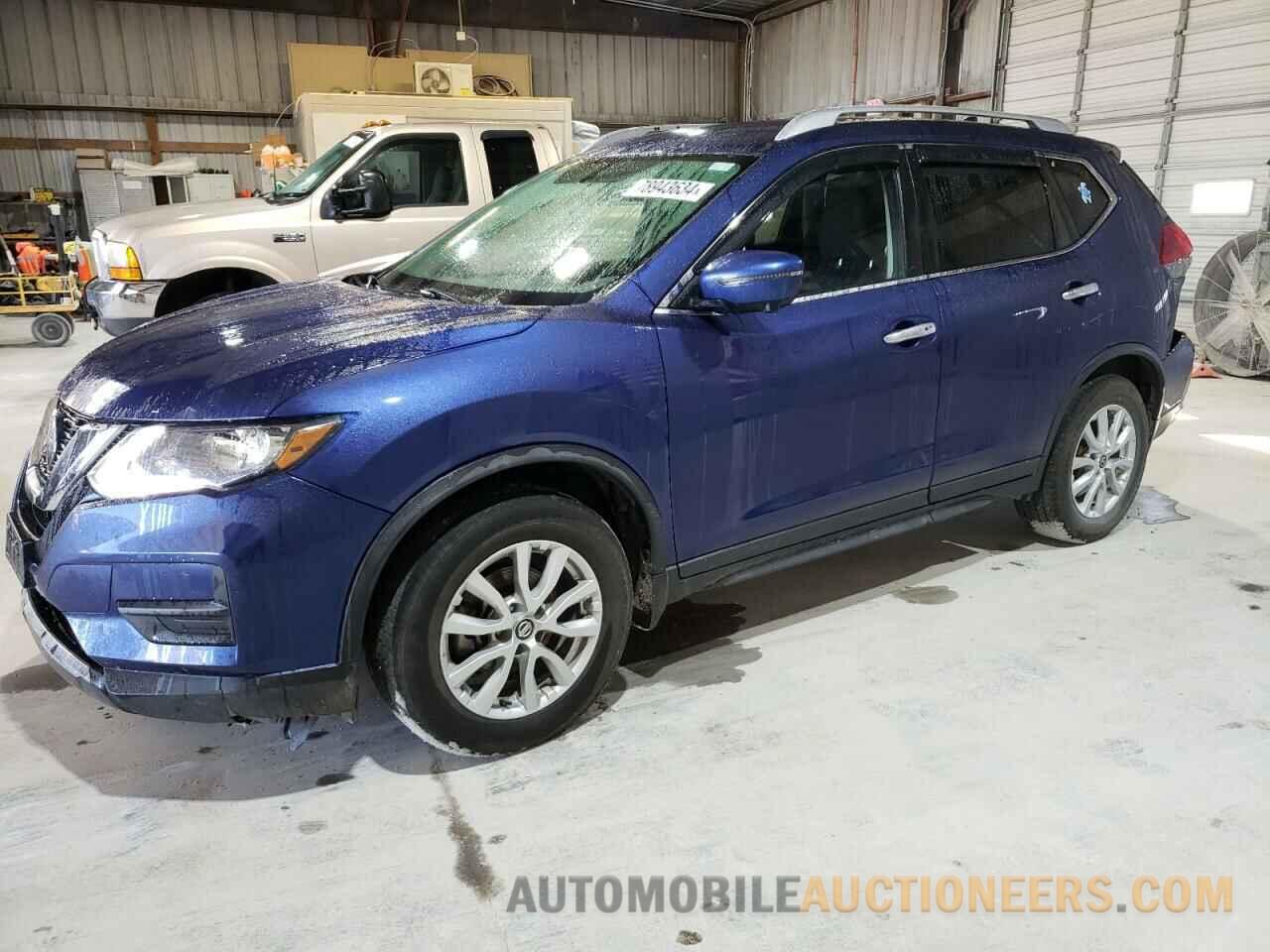 KNMAT2MV1JP568165 NISSAN ROGUE 2018