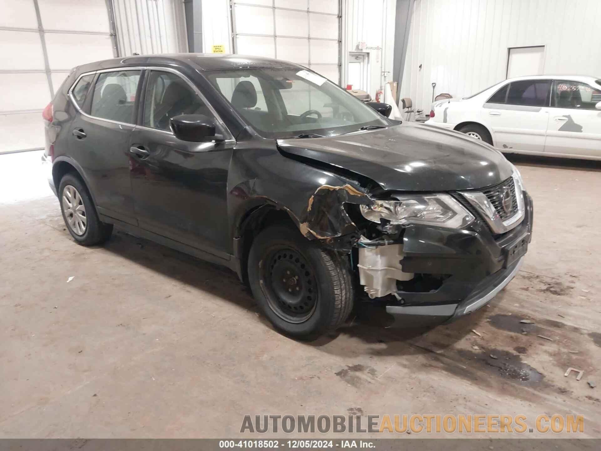 KNMAT2MV1JP581269 NISSAN ROGUE 2018