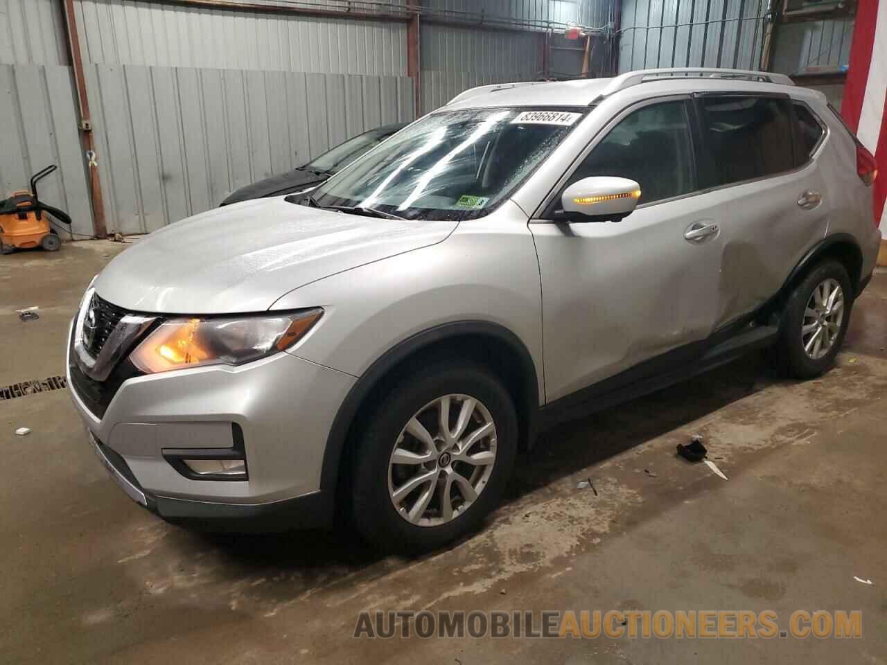 KNMAT2MV2HP502704 NISSAN ROGUE 2017