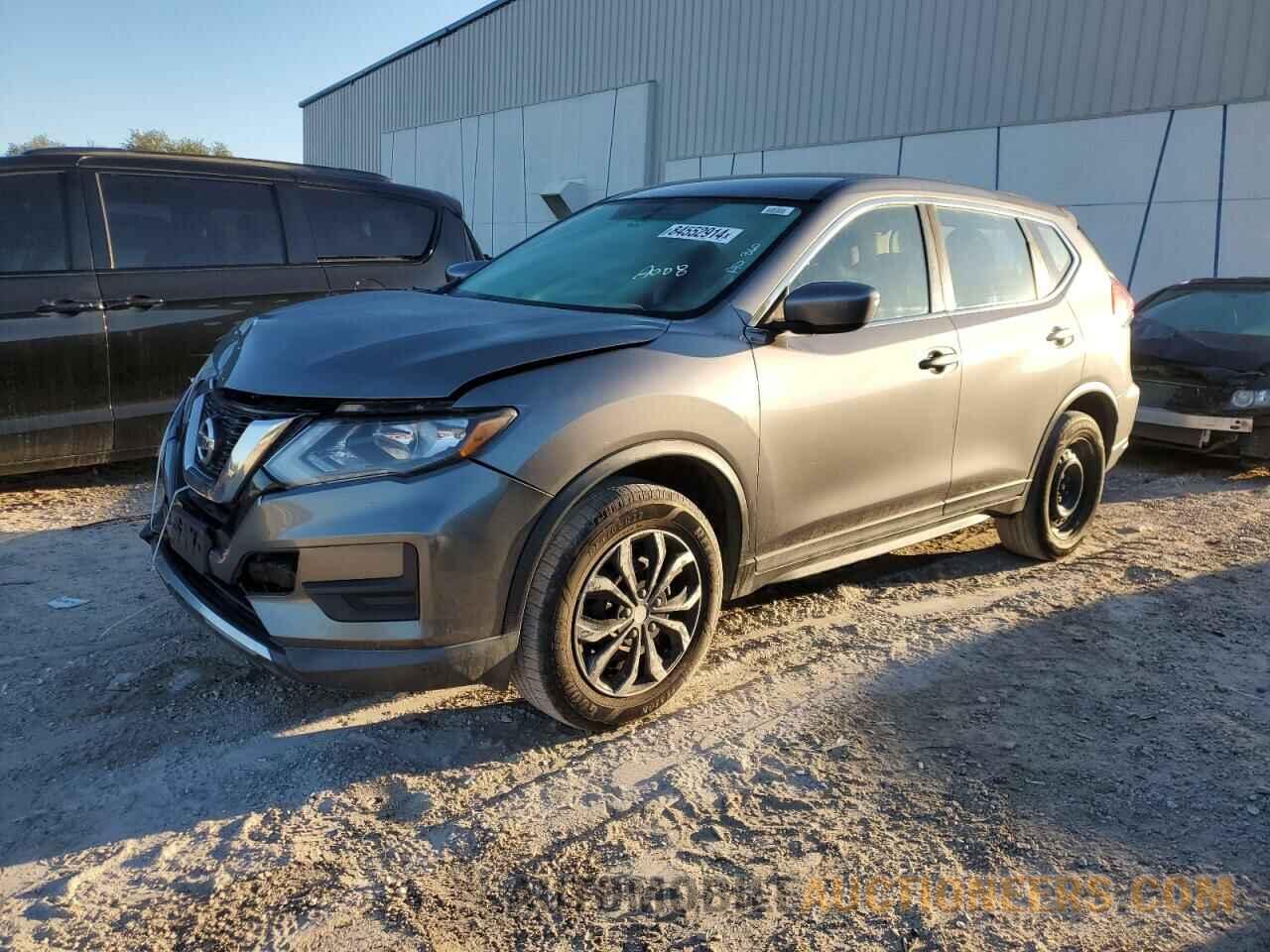 KNMAT2MV2HP553944 NISSAN ROGUE 2017