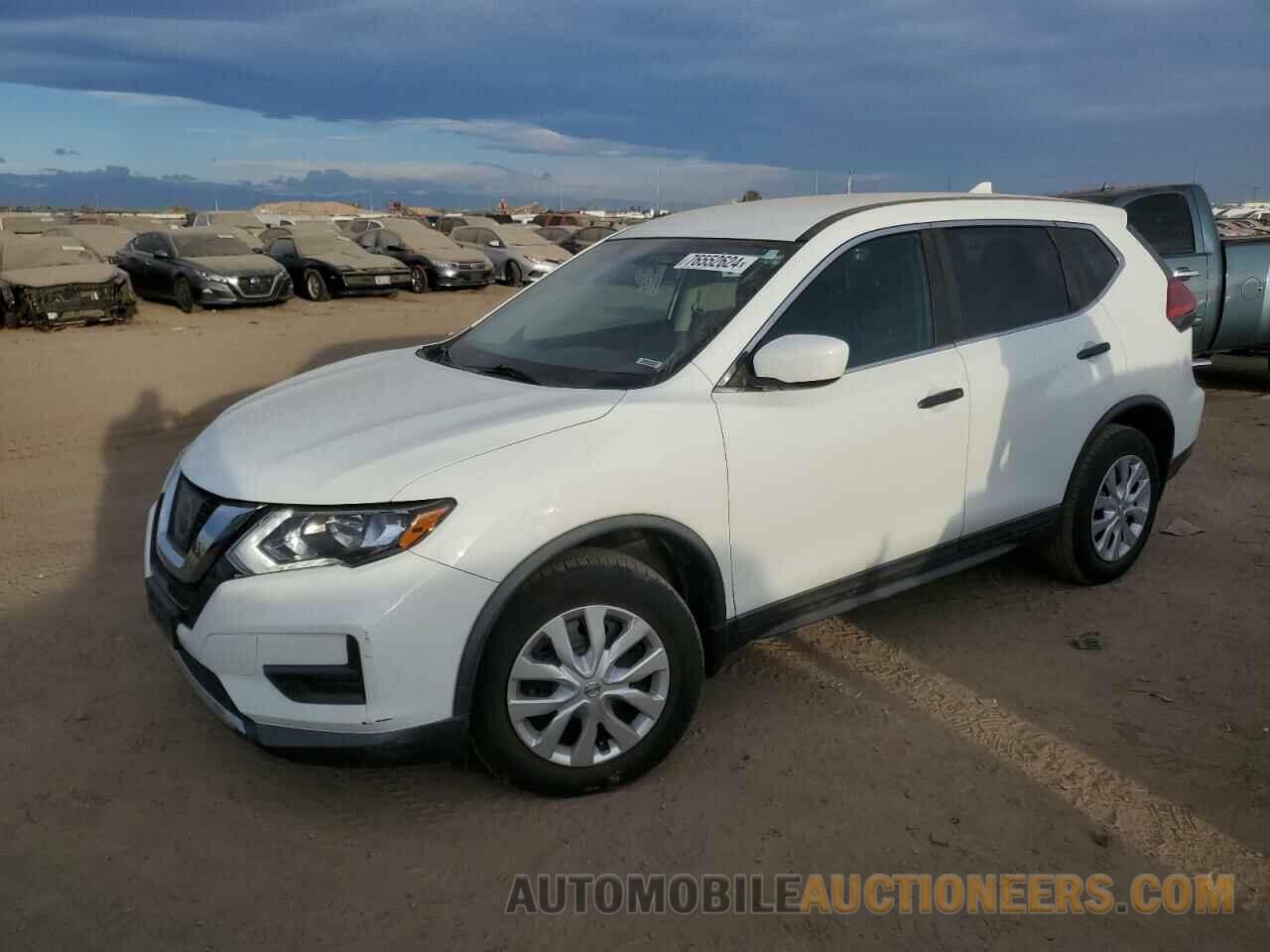 KNMAT2MV2HP600244 NISSAN ROGUE 2017