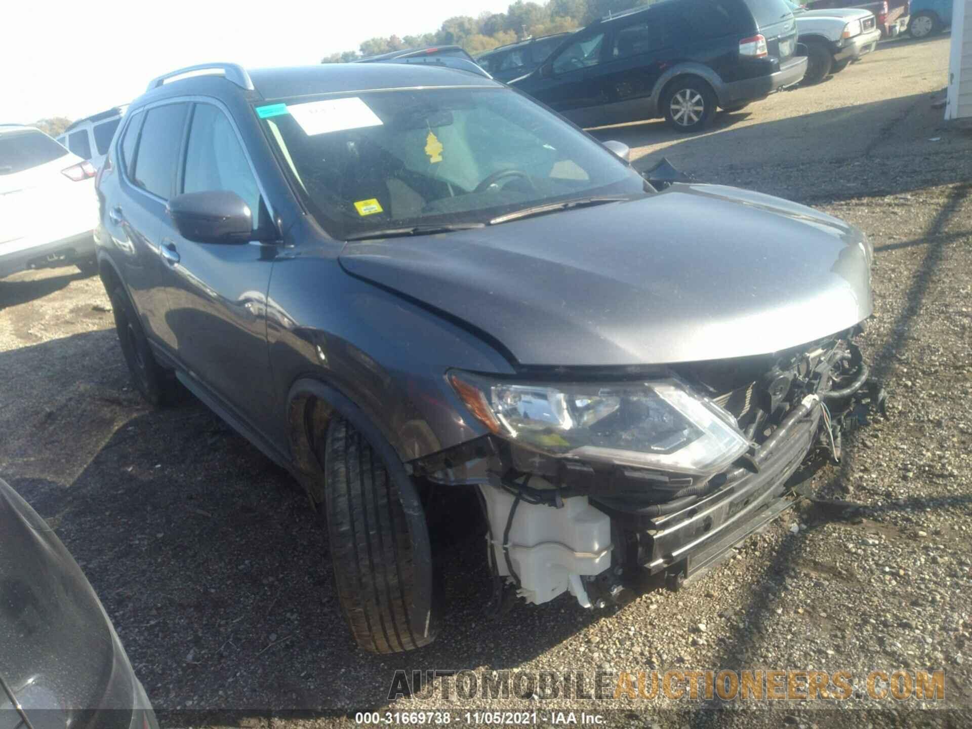 KNMAT2MV3HP588279 NISSAN ROGUE 2017