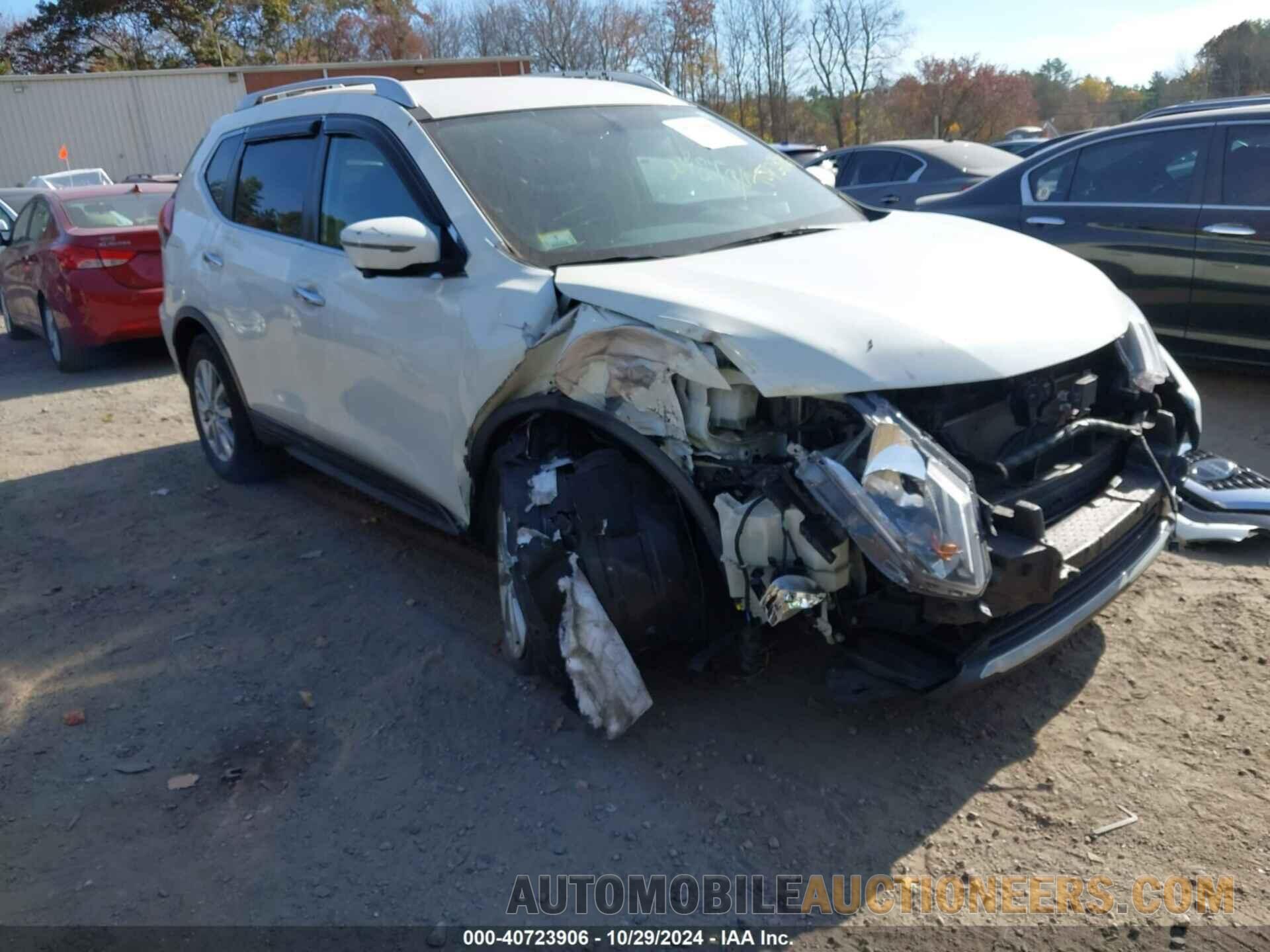 KNMAT2MV3JP570077 NISSAN ROGUE 2018