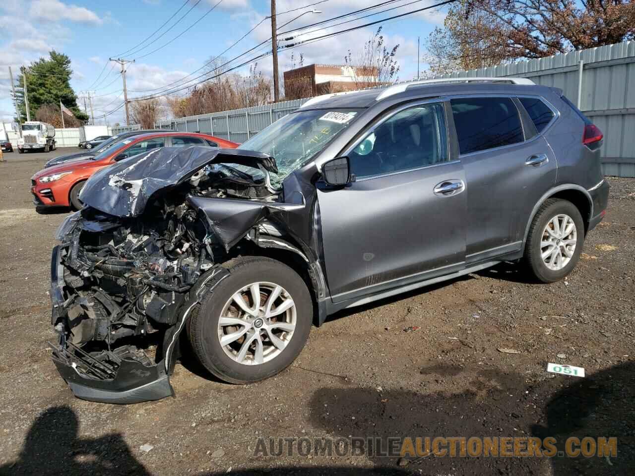 KNMAT2MV3JP598848 NISSAN ROGUE 2018