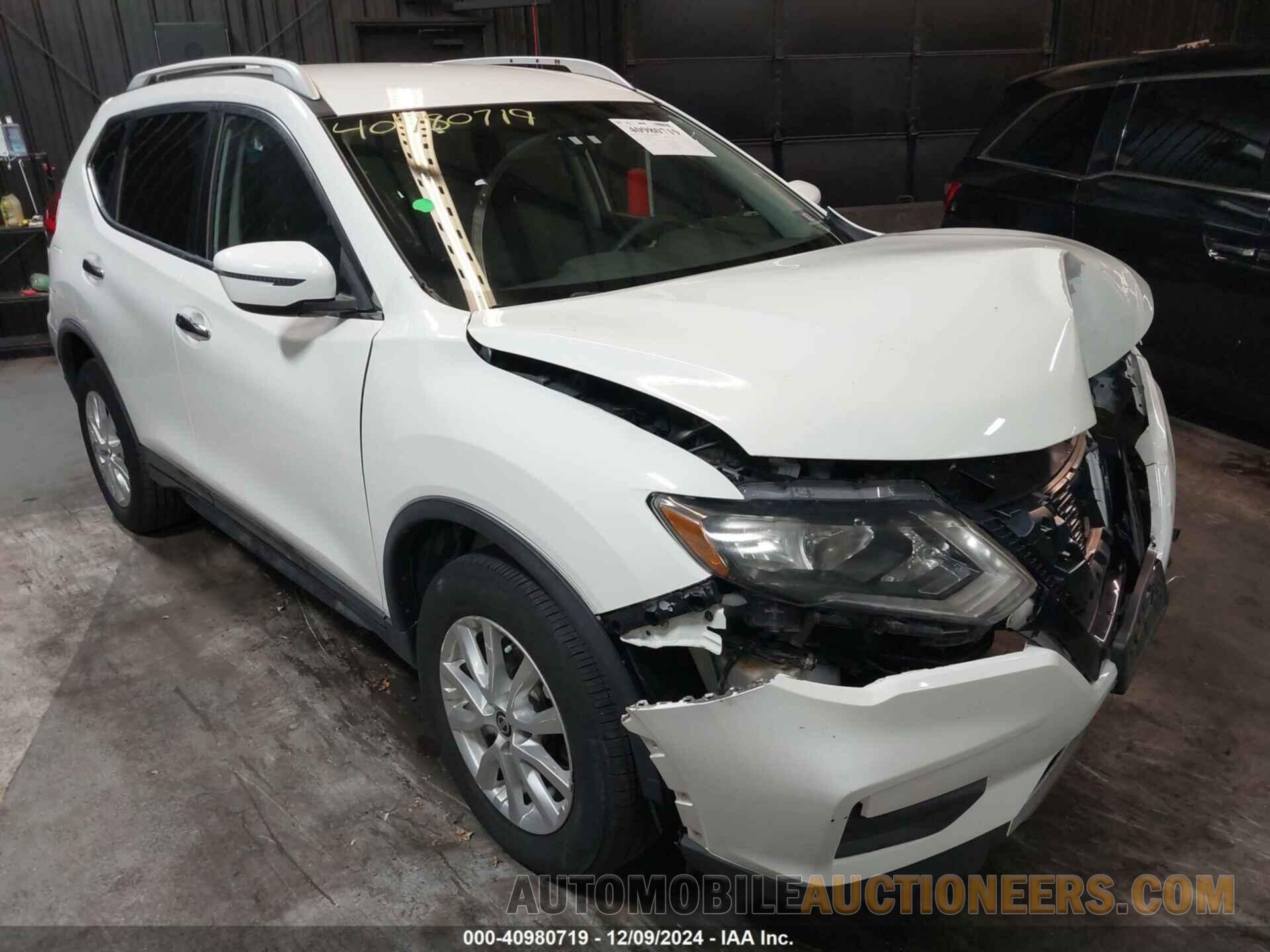 KNMAT2MV5HP583374 NISSAN ROGUE 2017