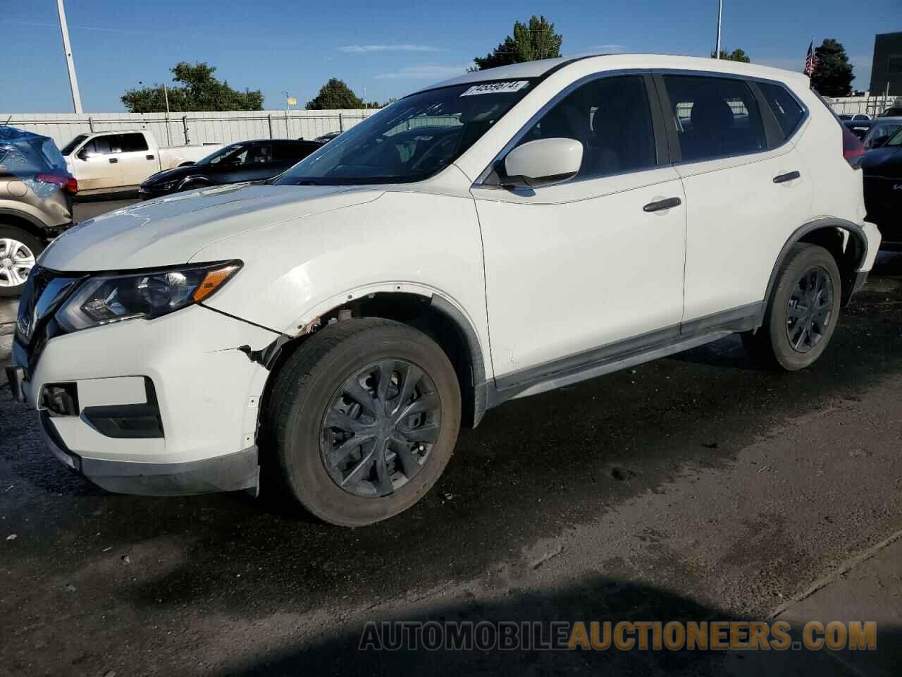 KNMAT2MV5JP513542 NISSAN ROGUE 2018