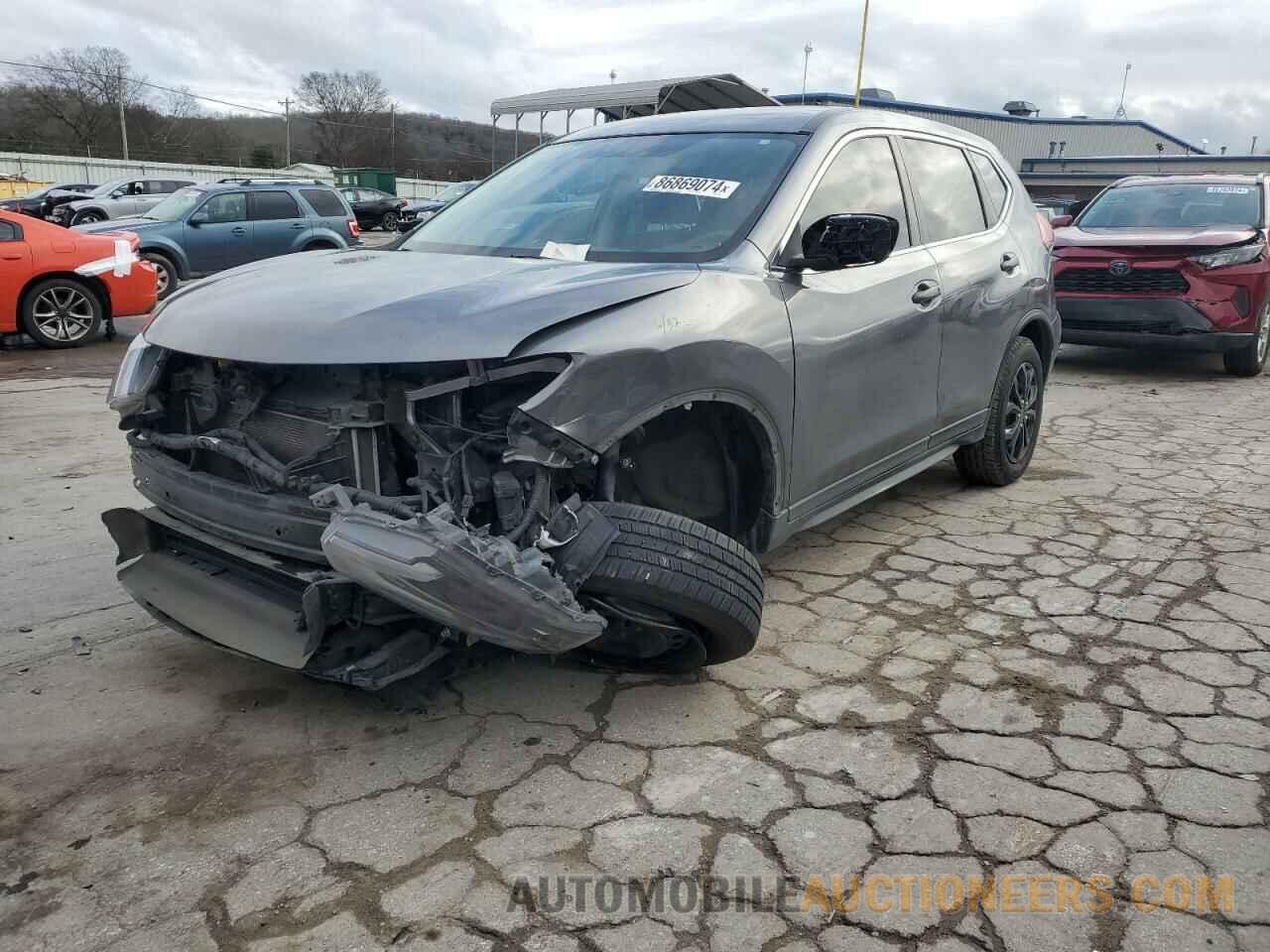 KNMAT2MV6HP565272 NISSAN ROGUE 2017