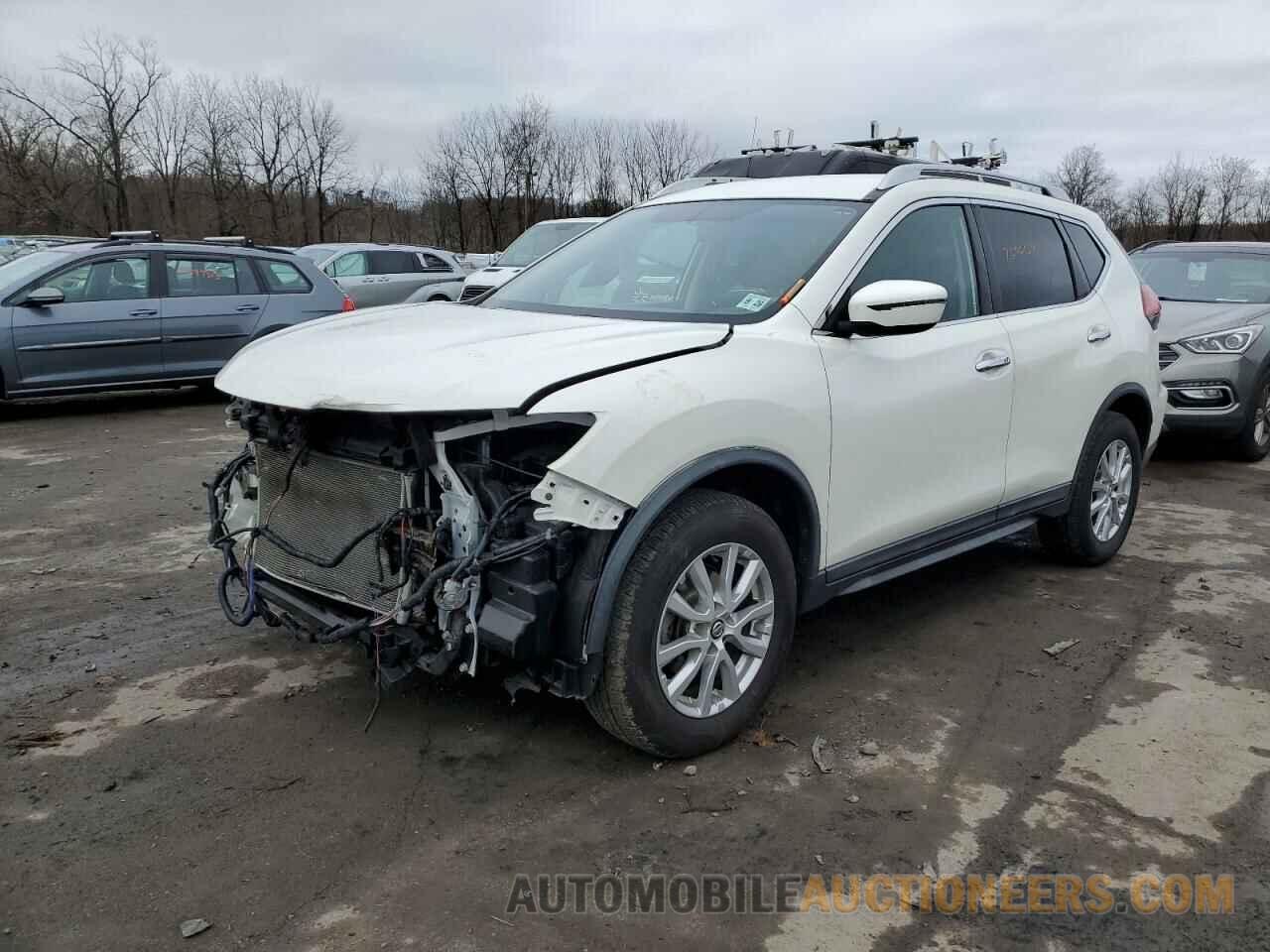 KNMAT2MV6JP581039 NISSAN ROGUE 2018