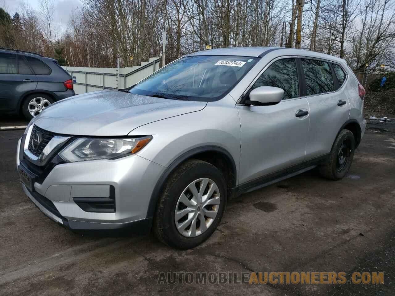 KNMAT2MV7JP519598 NISSAN ROGUE 2018