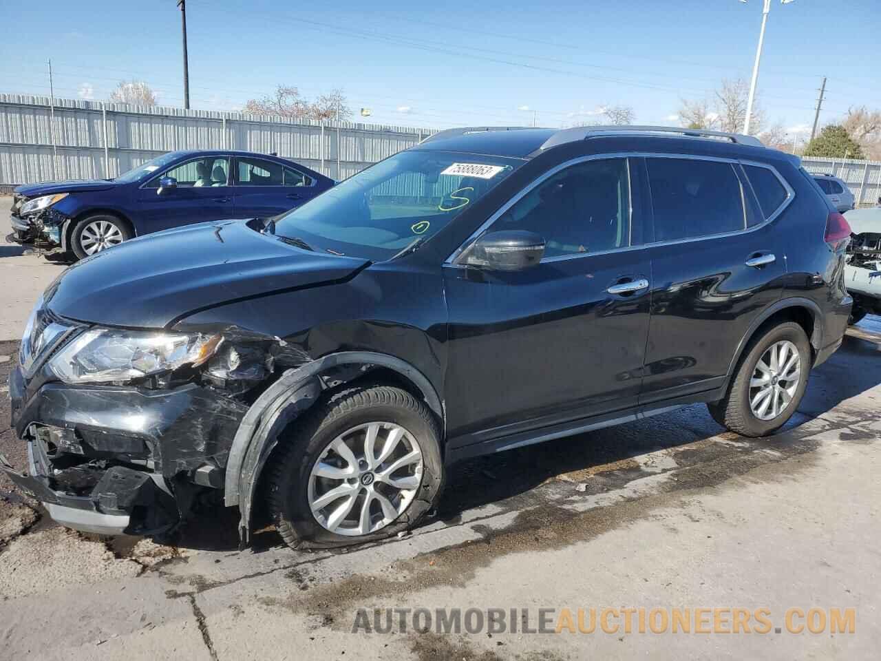 KNMAT2MV7JP528561 NISSAN ROGUE 2018