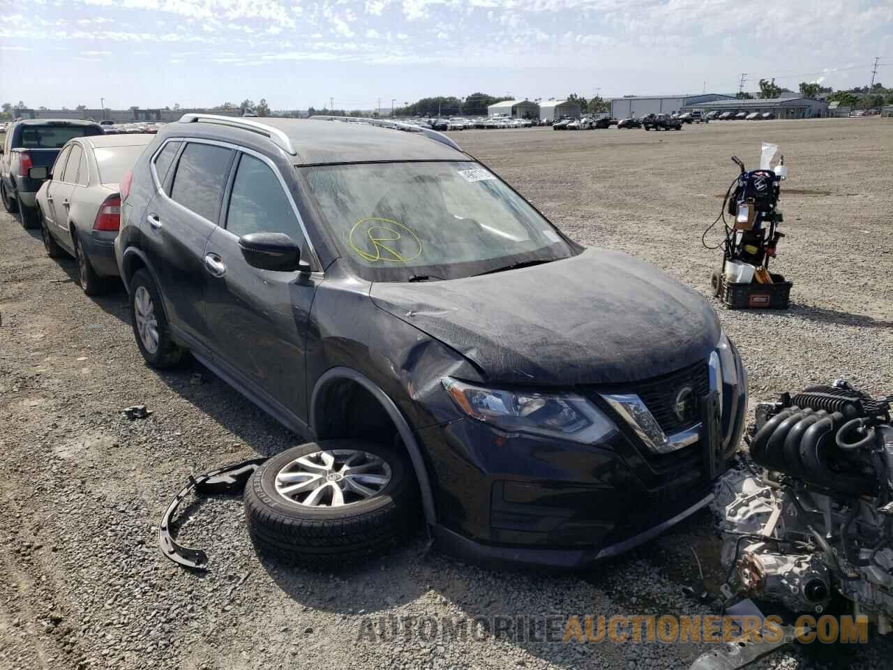 KNMAT2MV7JP558546 NISSAN ROGUE 2018