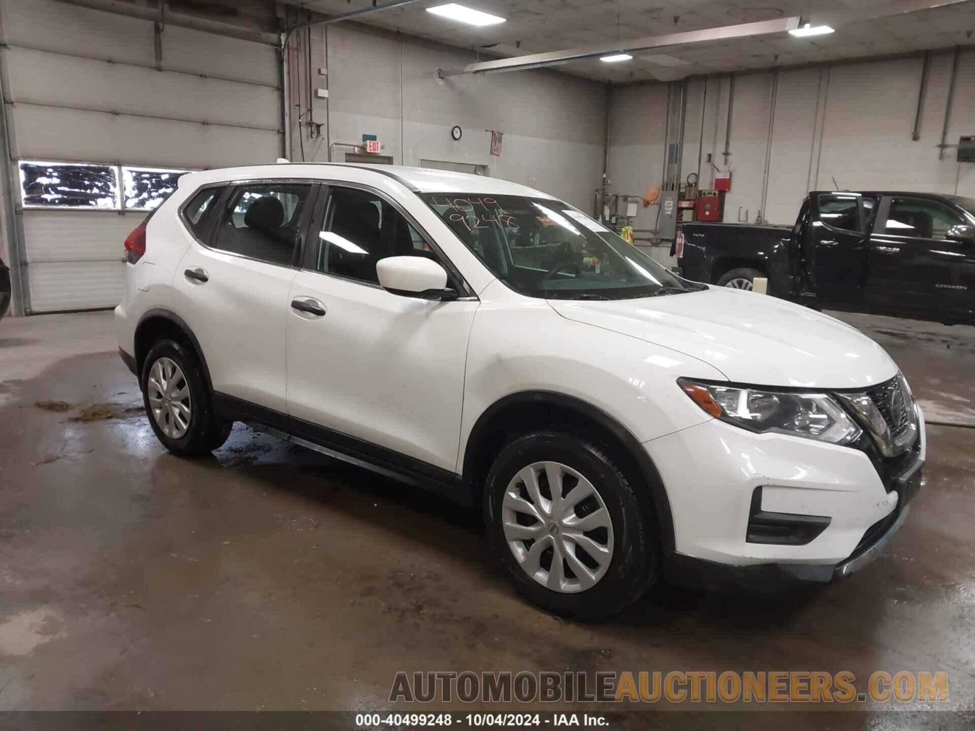 KNMAT2MV7JP565979 NISSAN ROGUE 2018