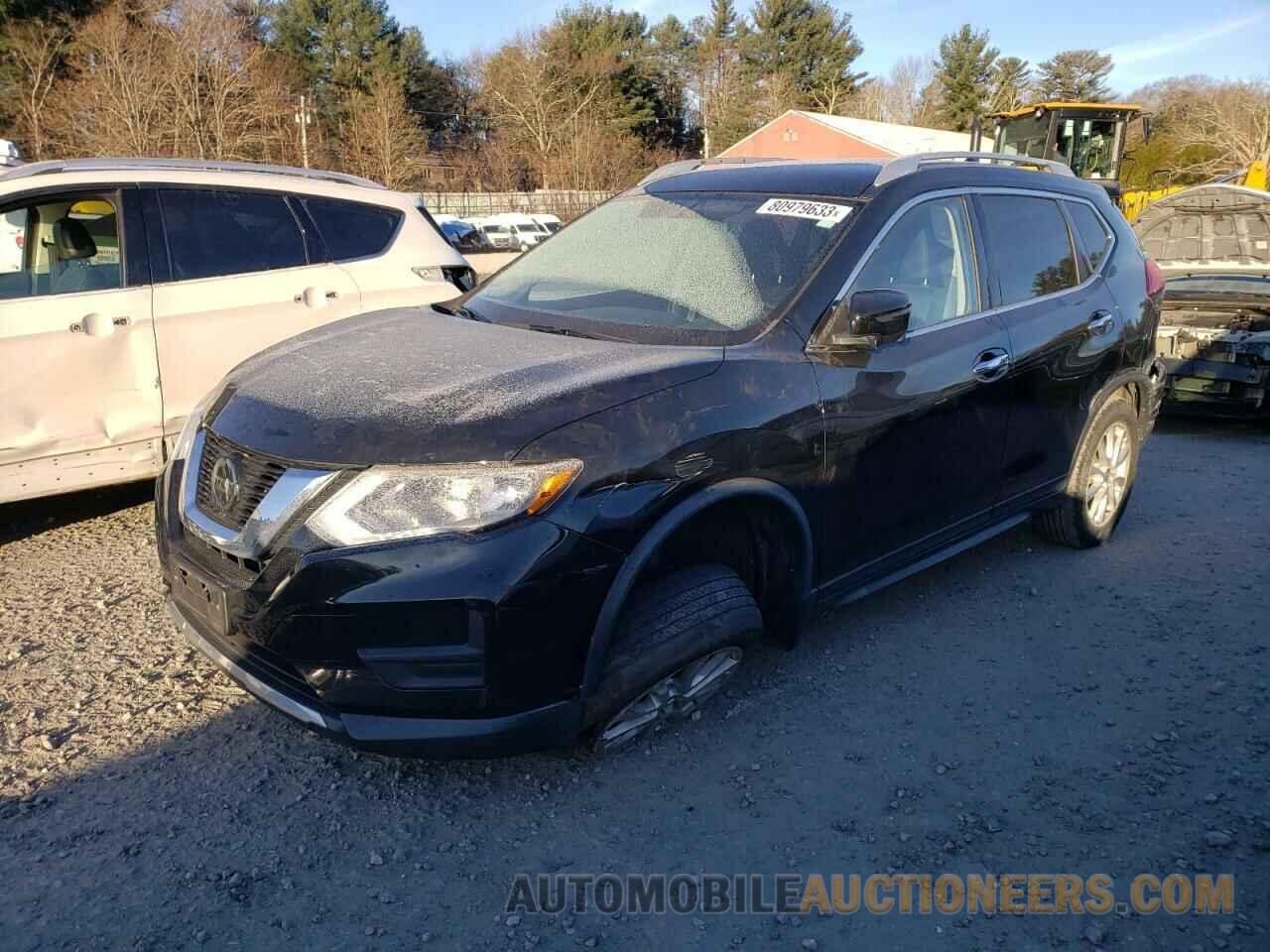 KNMAT2MV7JP600147 NISSAN ROGUE 2018