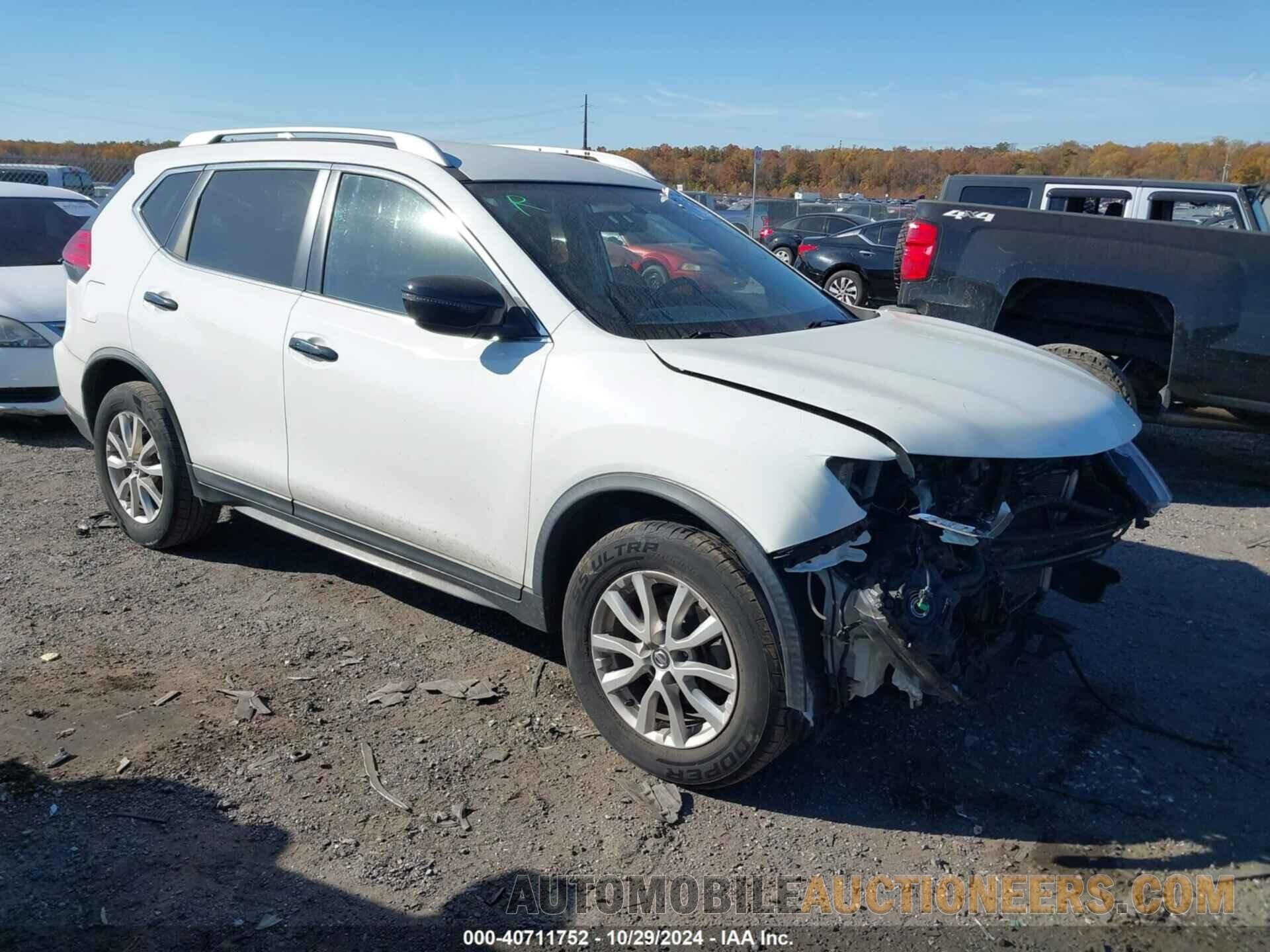 KNMAT2MV8HP532306 NISSAN ROGUE 2017