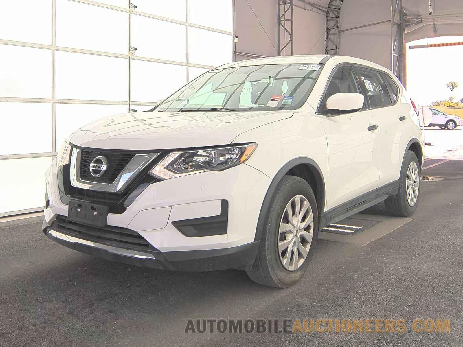 KNMAT2MV8HP545220 Nissan Rogue 2017